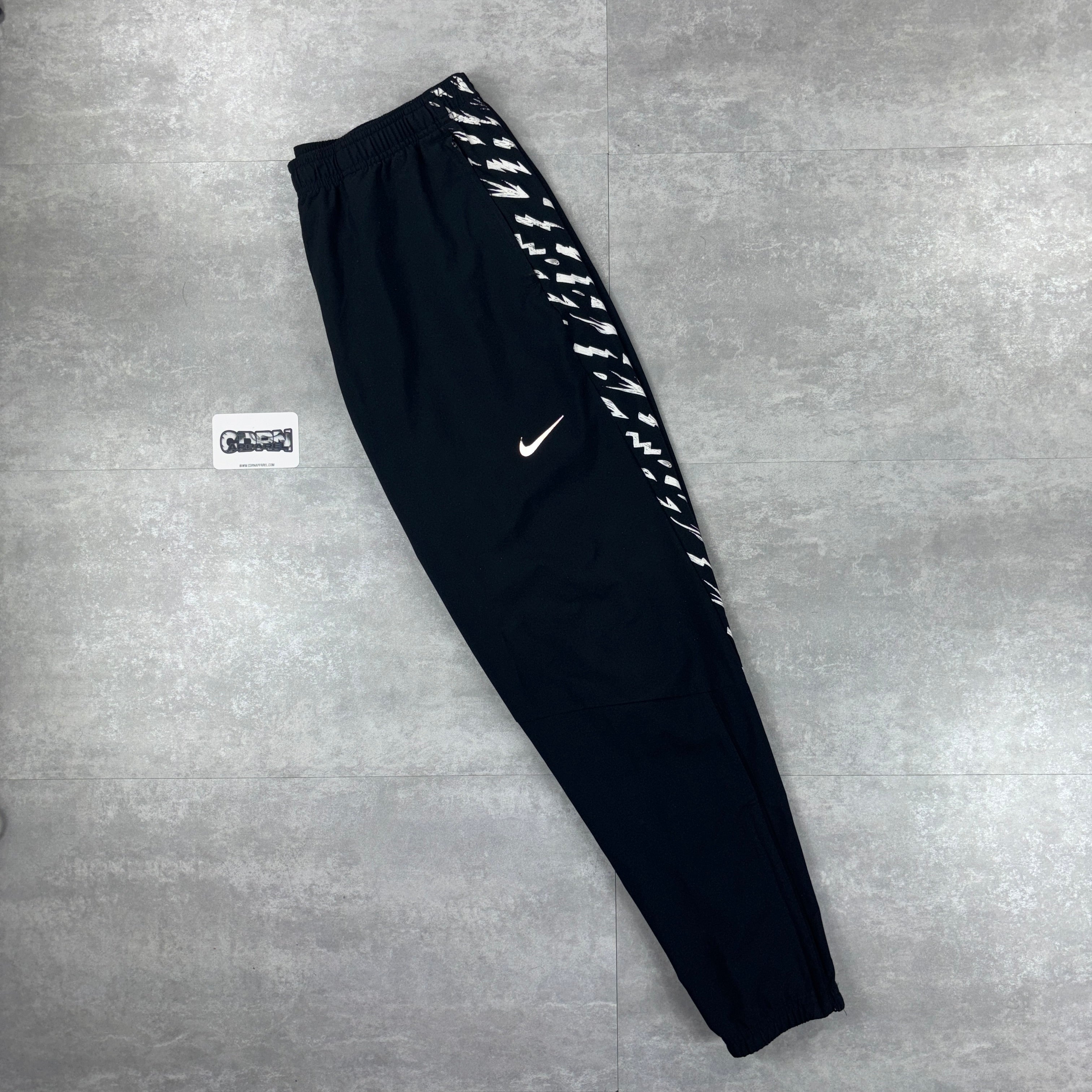 Nike Challenger Pants - Black Bolt