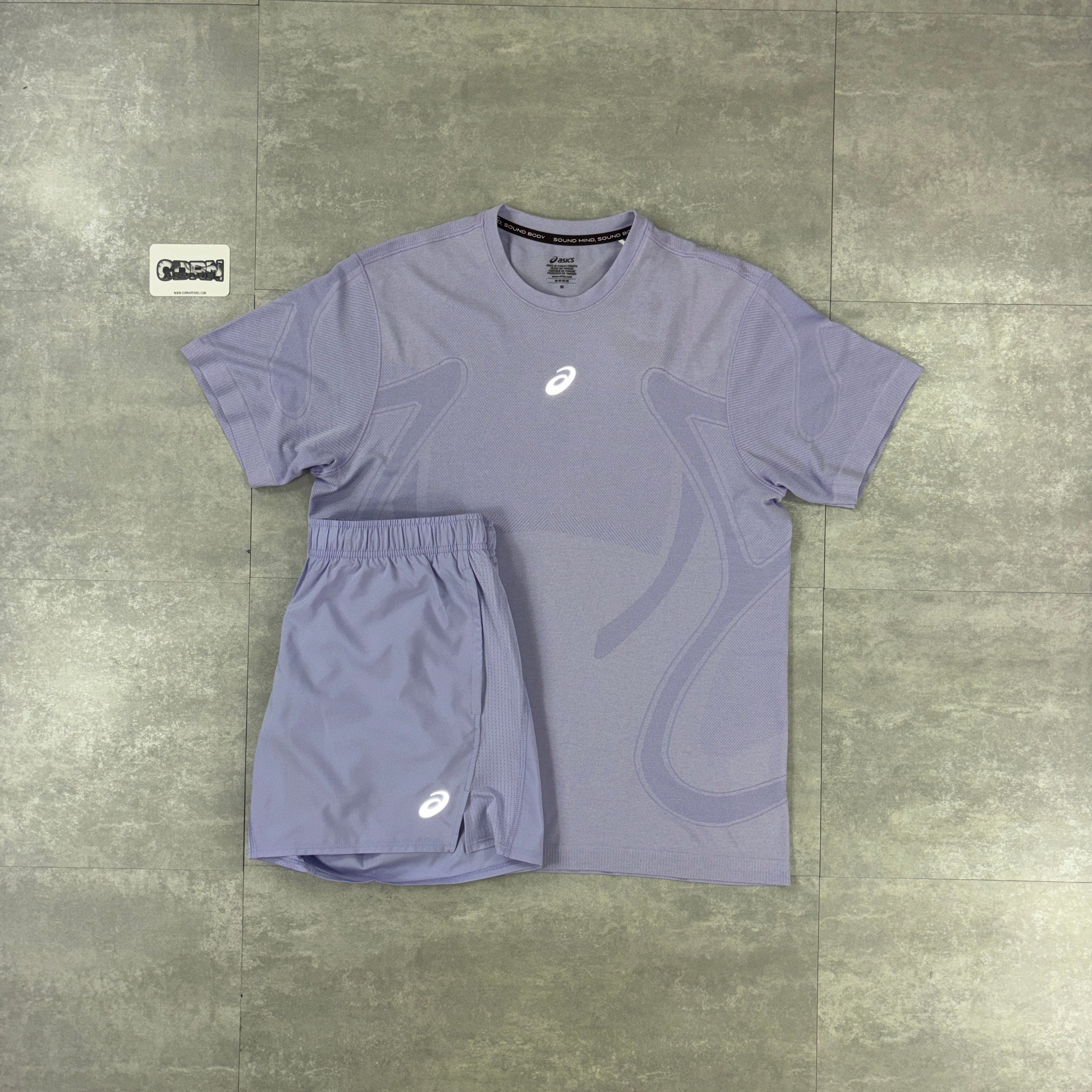 Asics Road Seamless T-Shirt Lavender & Lavender Performance Shorts Set