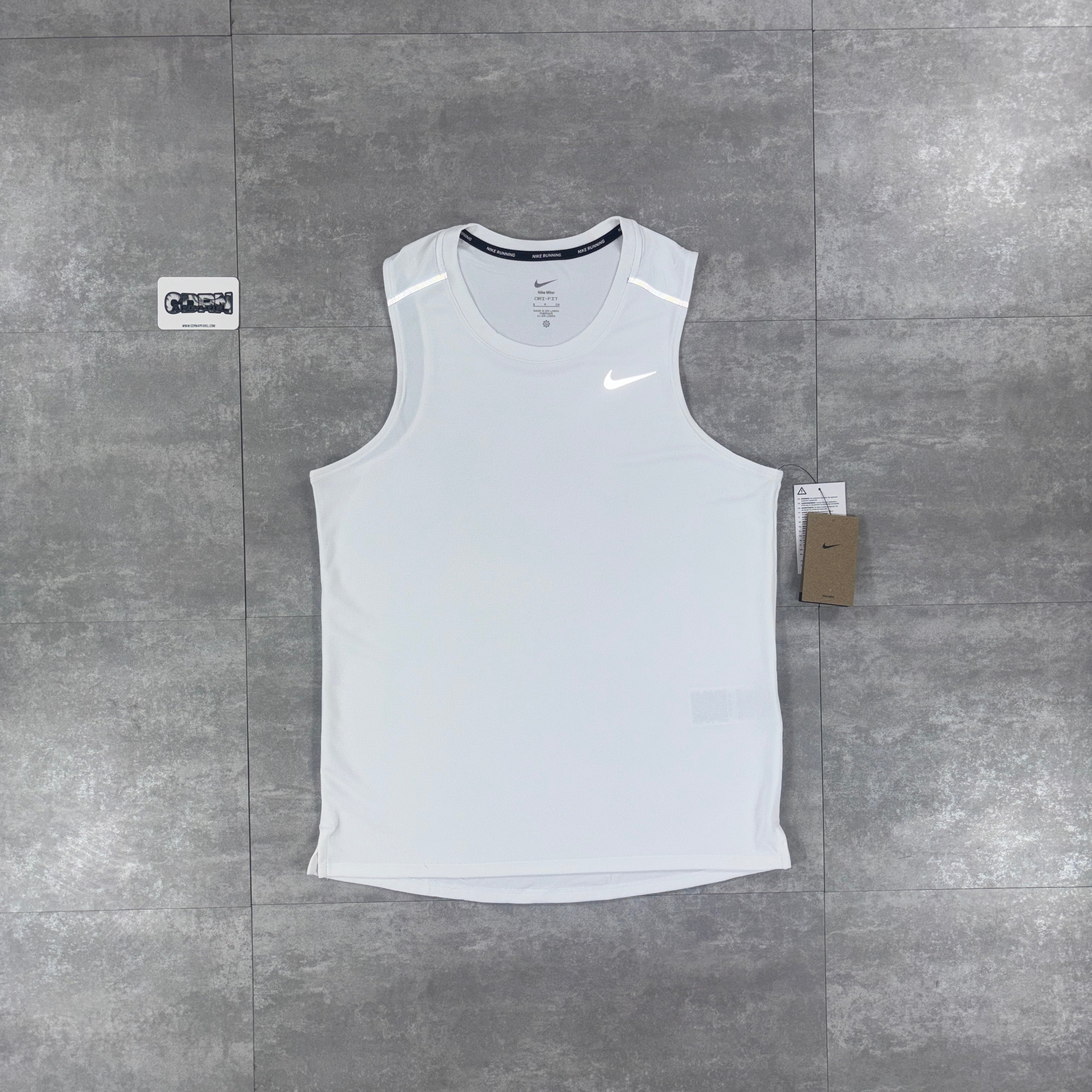 Nike Miler Vest 1.0 White & Grey Nike Flex Stride Shorts Set