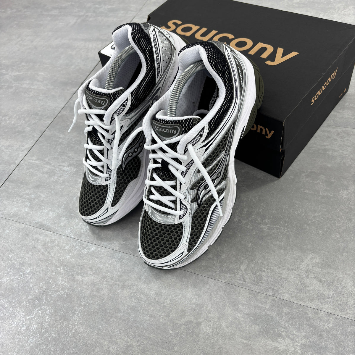 Saucony ProGrid Omni 9 Khaki