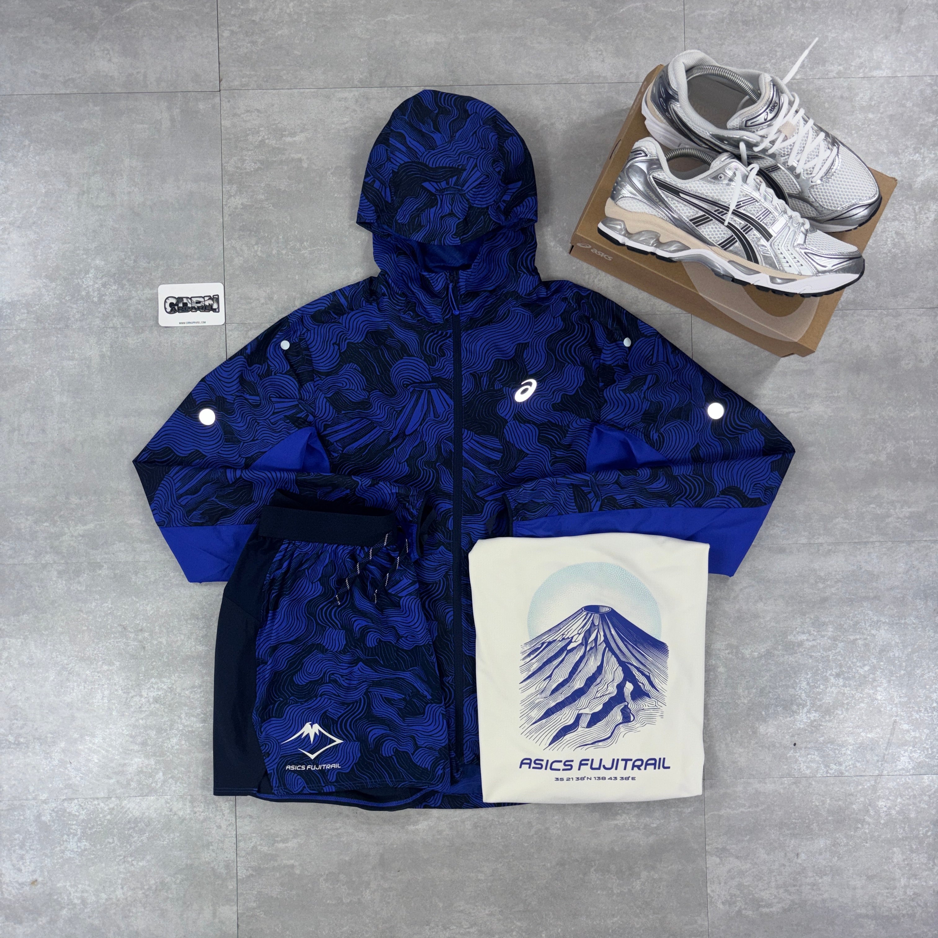 Asics Fujitrail Windbreaker Jacket Dark Cobalt, Fujitrail T-Shirt & Dark Cobalt Asics Fujitrail Shorts Set