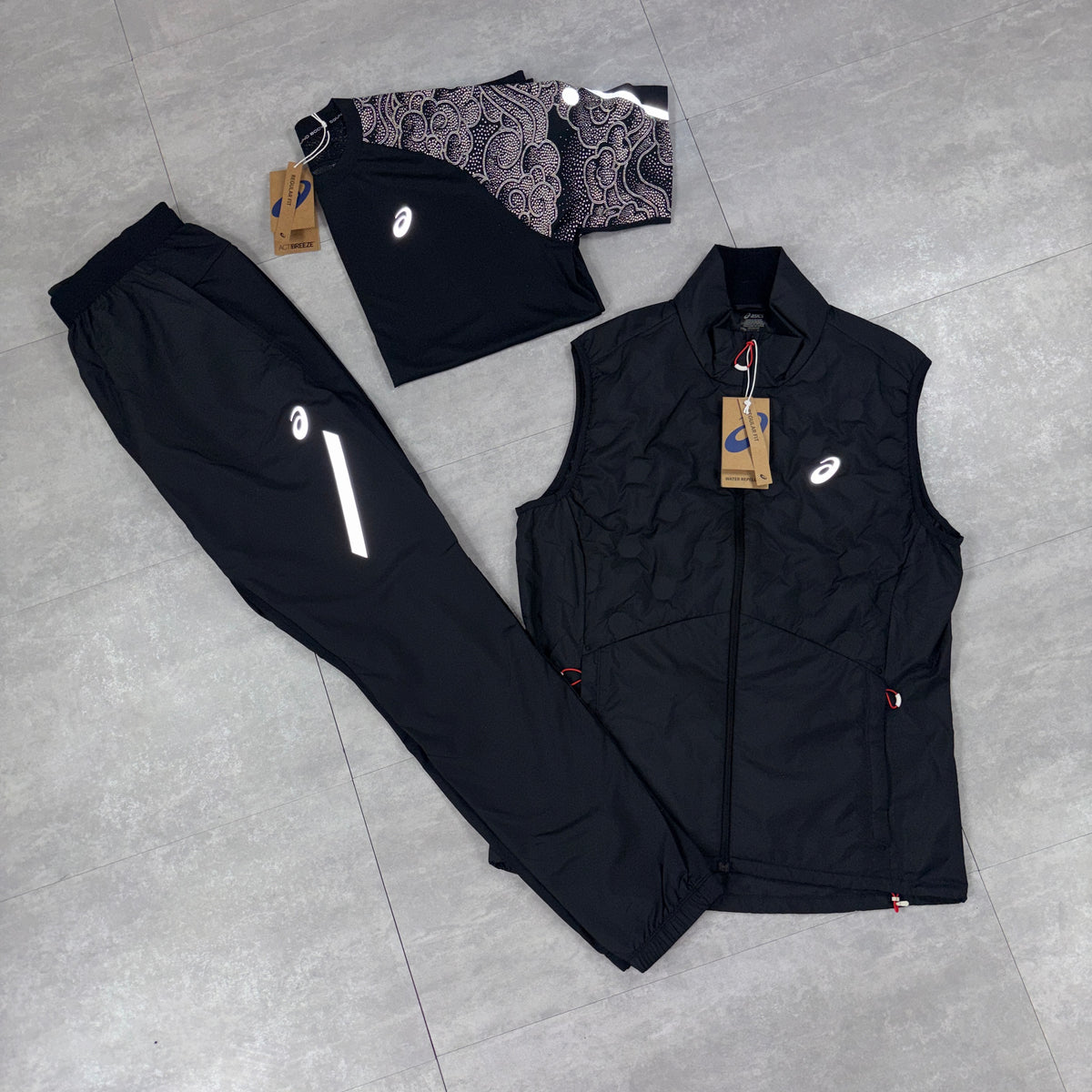 Asics Road Run Gilet Black, Black Lite T-Shirt & Black Asics Lite Pants Bundle
