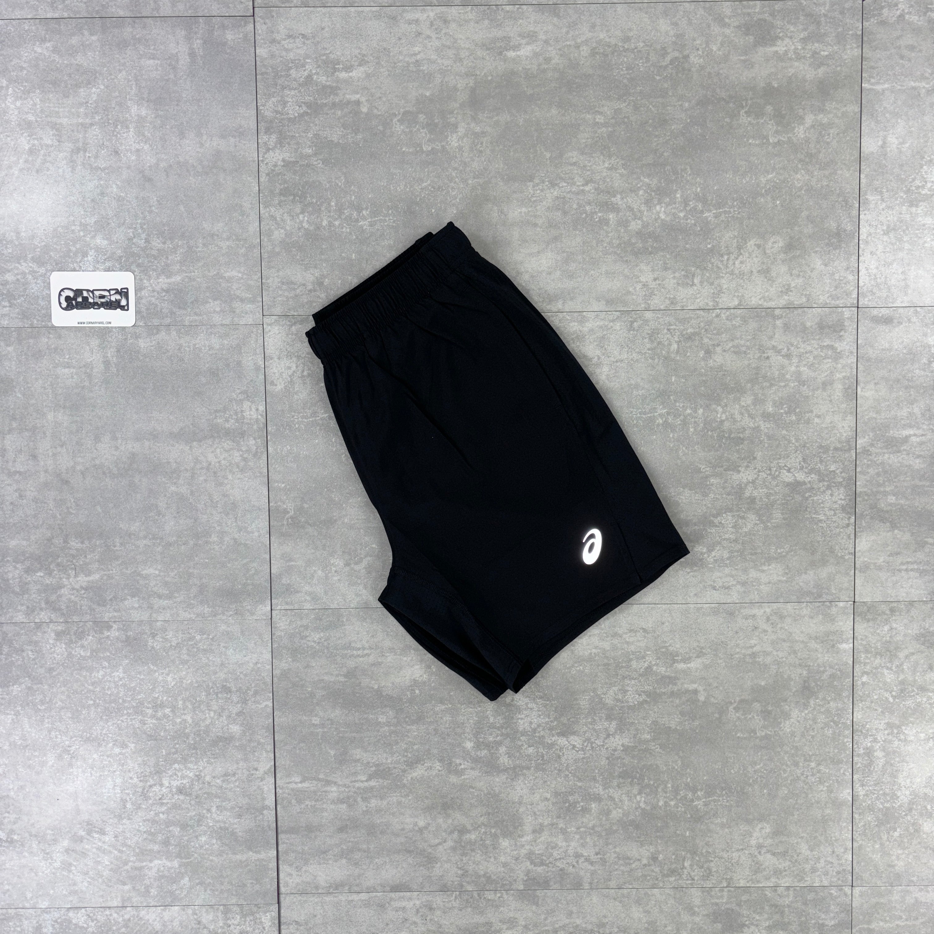 Asics Road Seamless T-Shirt Grey & Black Performance Shorts Set