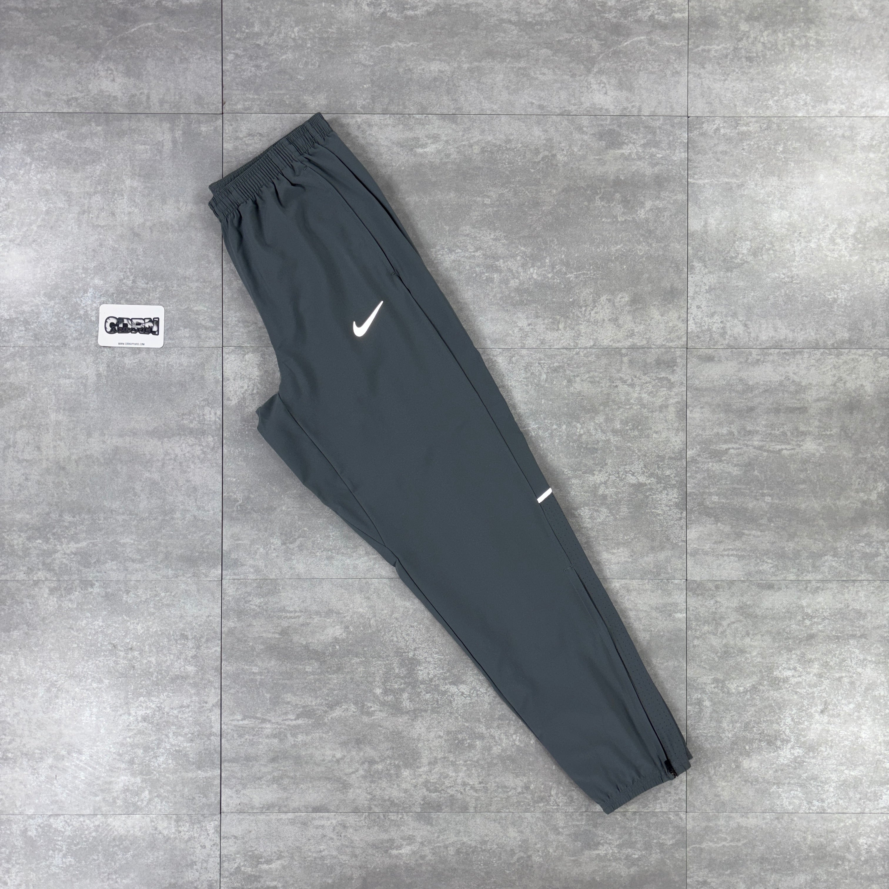Nike Miler Challenger Pants - Grey