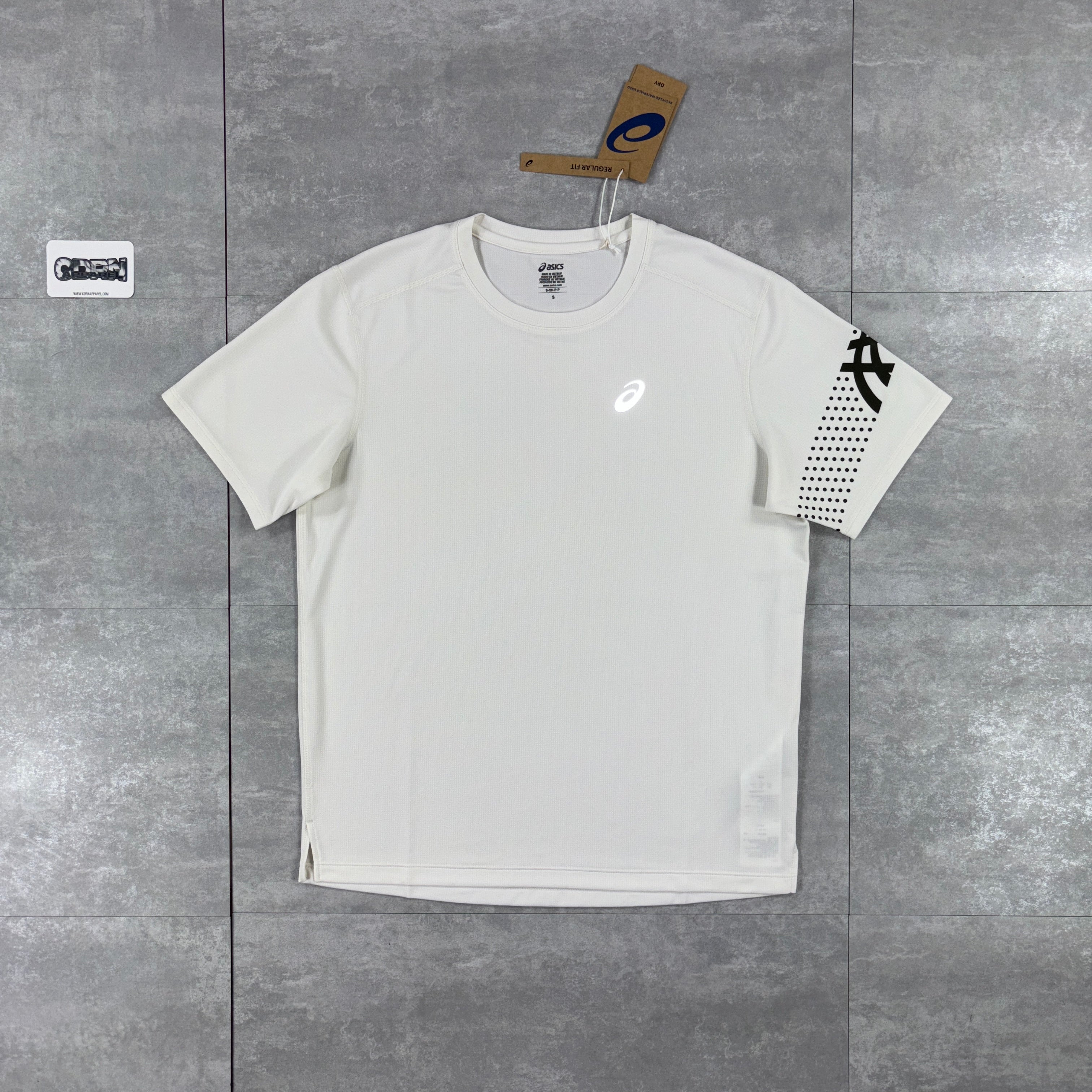 Asics Icon Windbreaker Jacket Cream, Cream Icon T-Shirt & Khaki Asics Icon Shorts Set