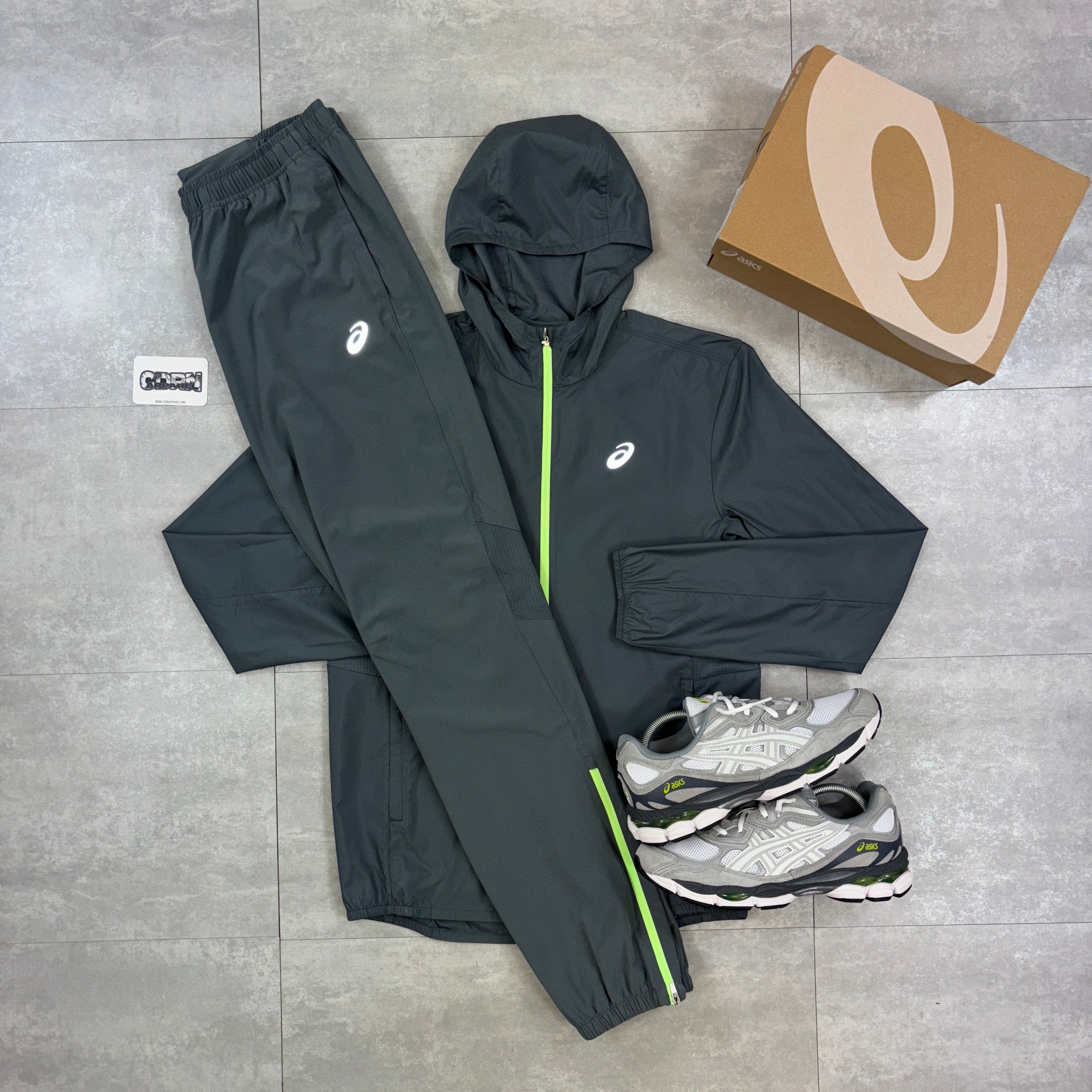 Asics Icon Windbreaker Jacket Grey / Neon & Grey Asics Challenger Pants Set