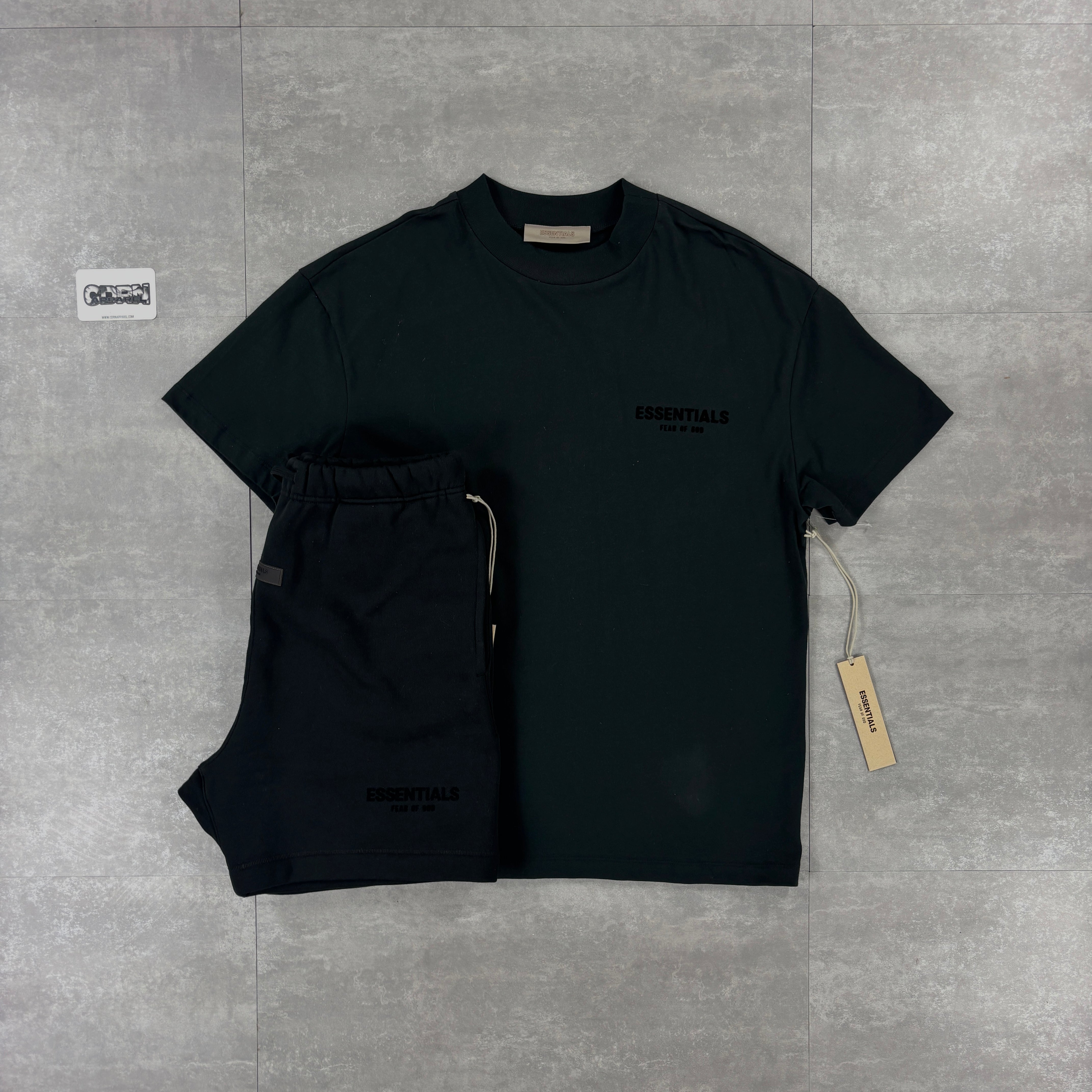Essentials SS22 Shorts - Limo Black