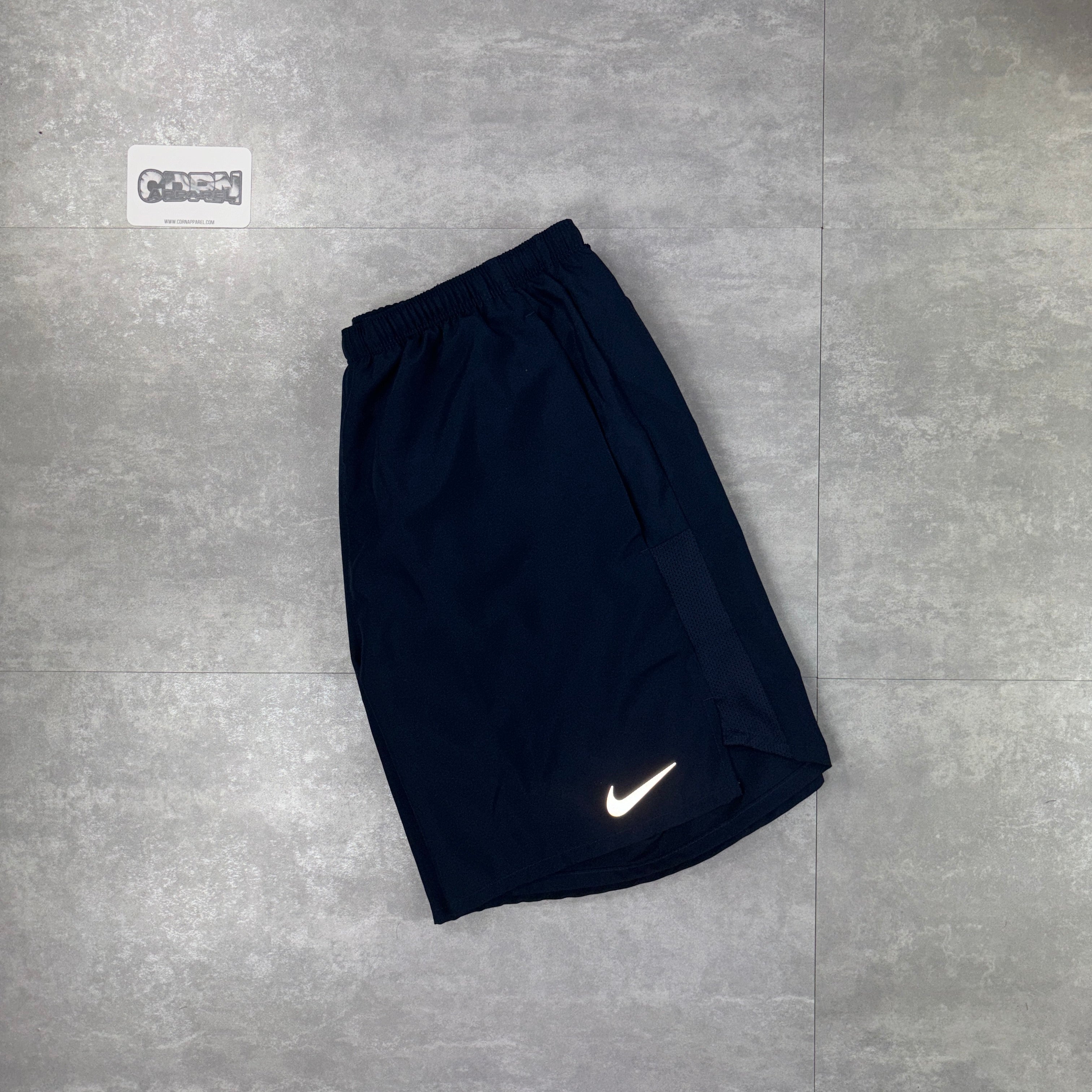 Nike Challenger Shorts 7” - Navy