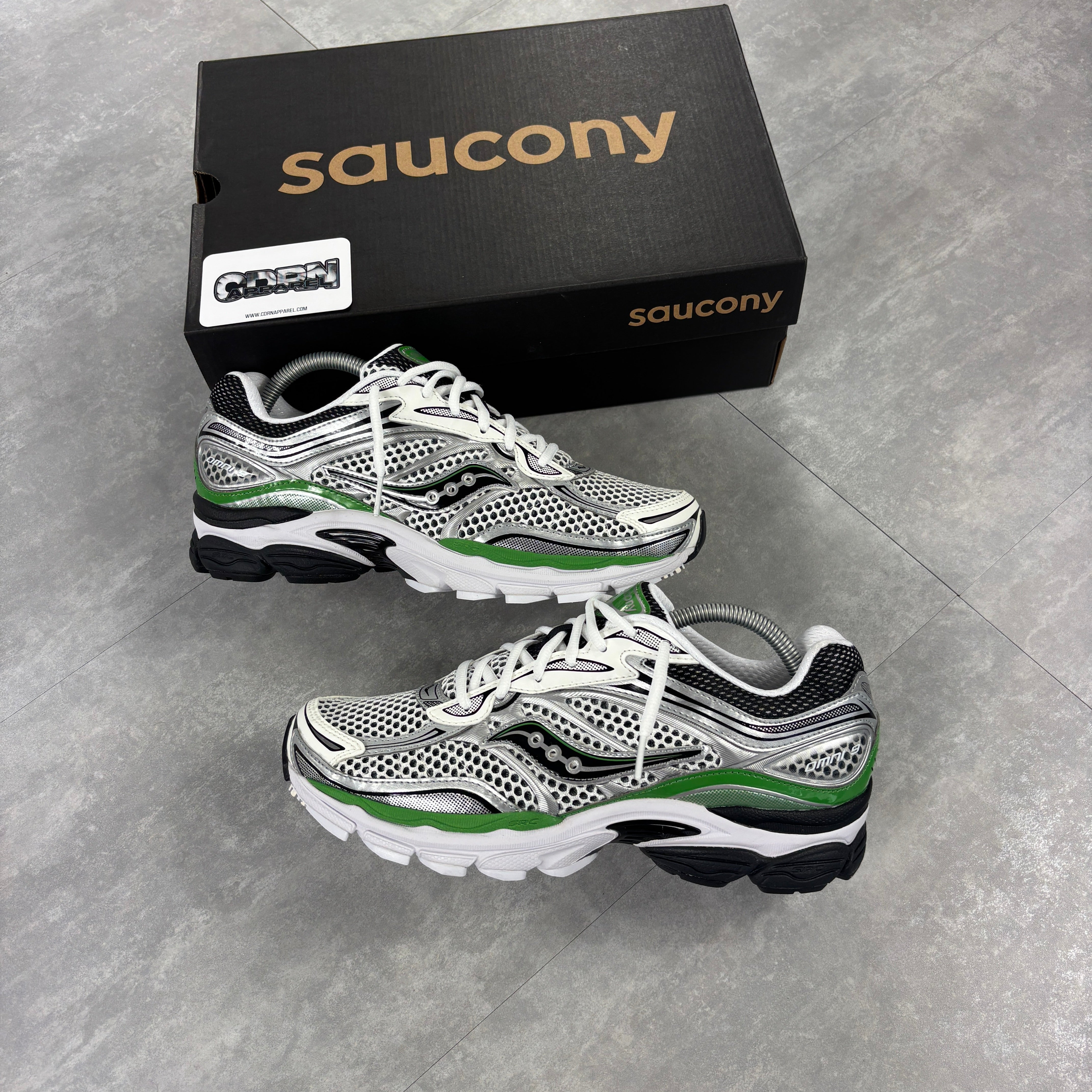 Saucony ProGrid Omni 9 Silver Green