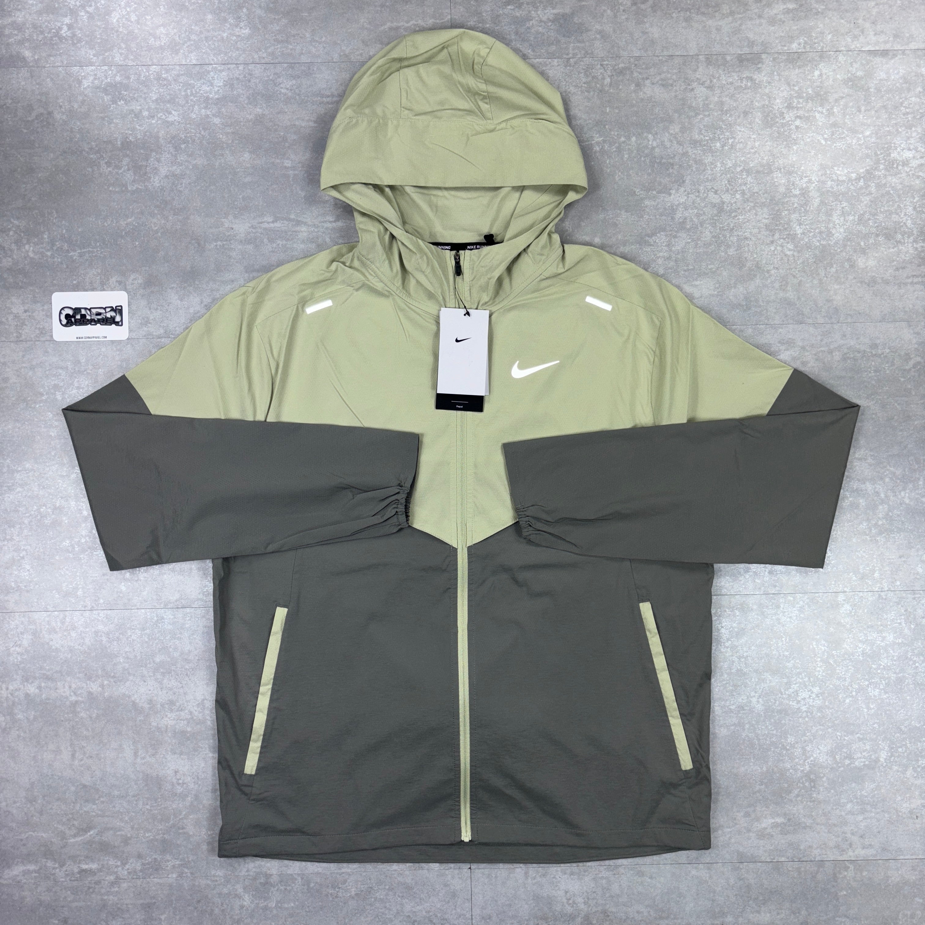 Nike UV Windbreaker Jacket - Olive Green