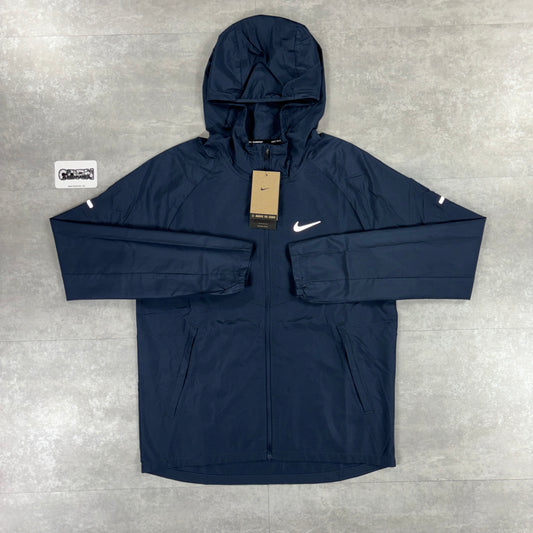 Nike Miler Armoury Navy Repel Windbreaker & 7” Nike Challenger Shorts