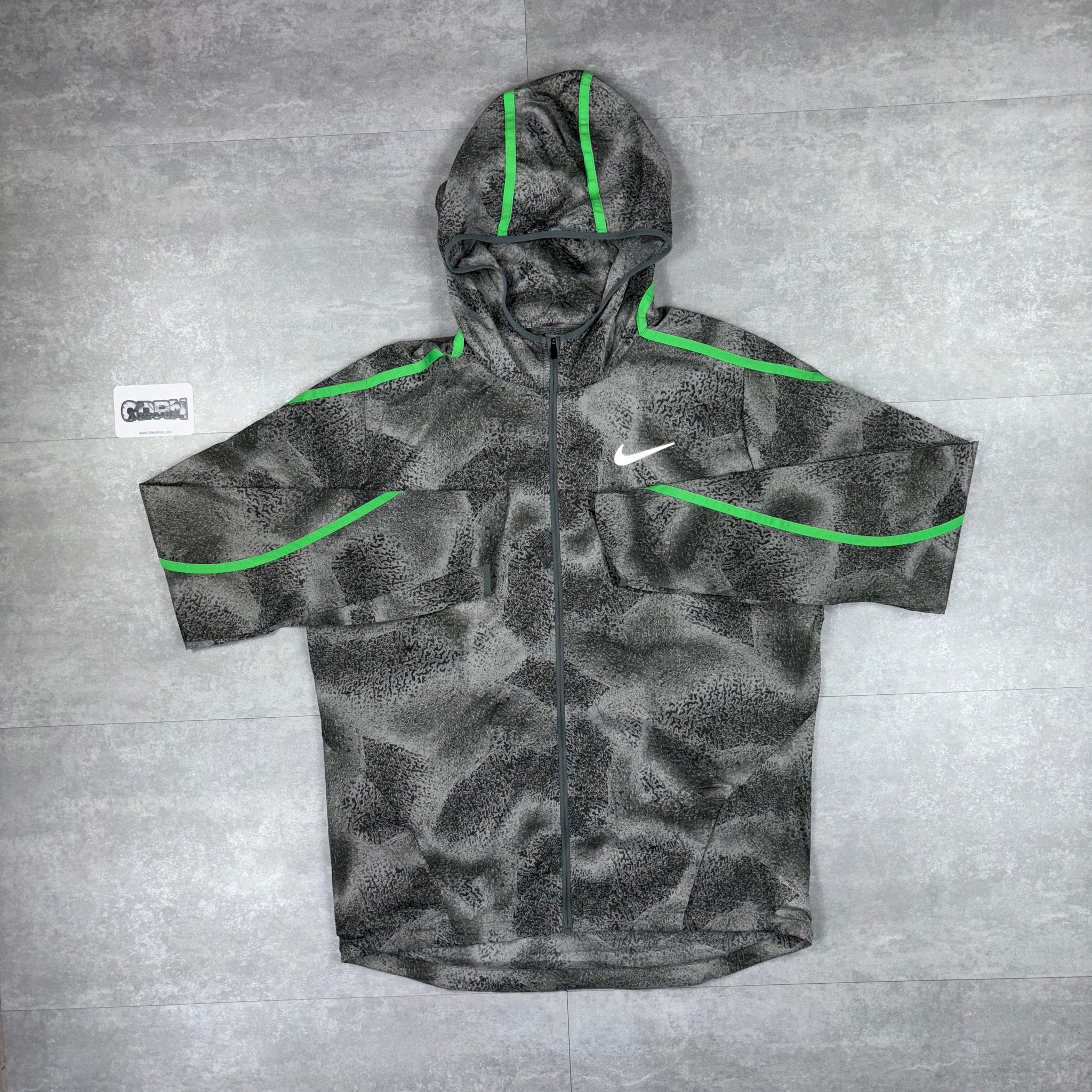 Nike Impossibly Light Fog Windbreaker - Grey/Green