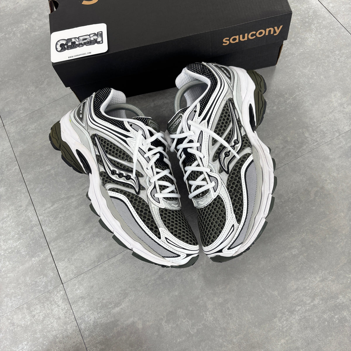 Saucony ProGrid Omni 9 Khaki