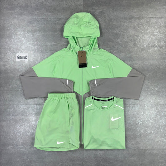 Nike Vapour Green UV Windbreaker, Nike Miler T-Shirt & Nike Challenger Shorts Set