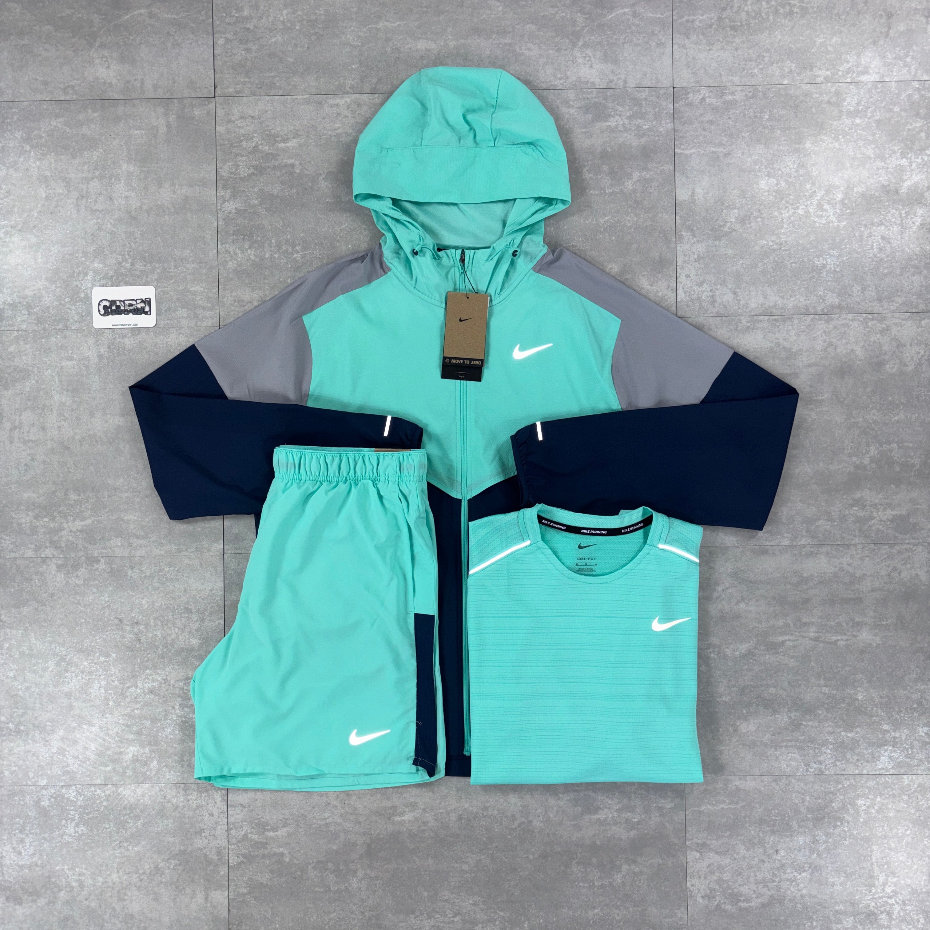 Nike UV Windbreaker Jacket - Turquoise / Navy