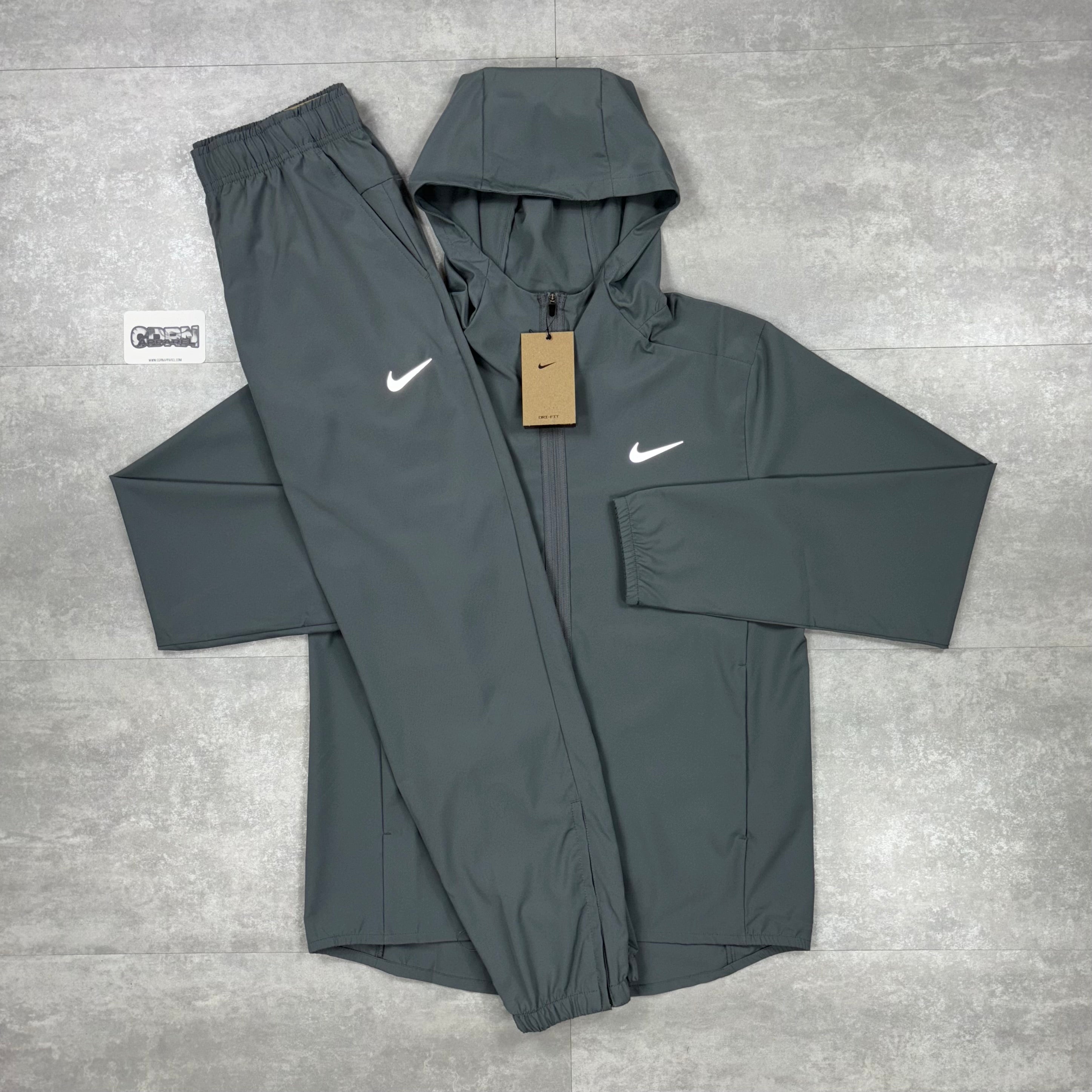Nike Dri-Fit Form Windrunner Jacket Grey & Grey Nike Challenger Pants Set