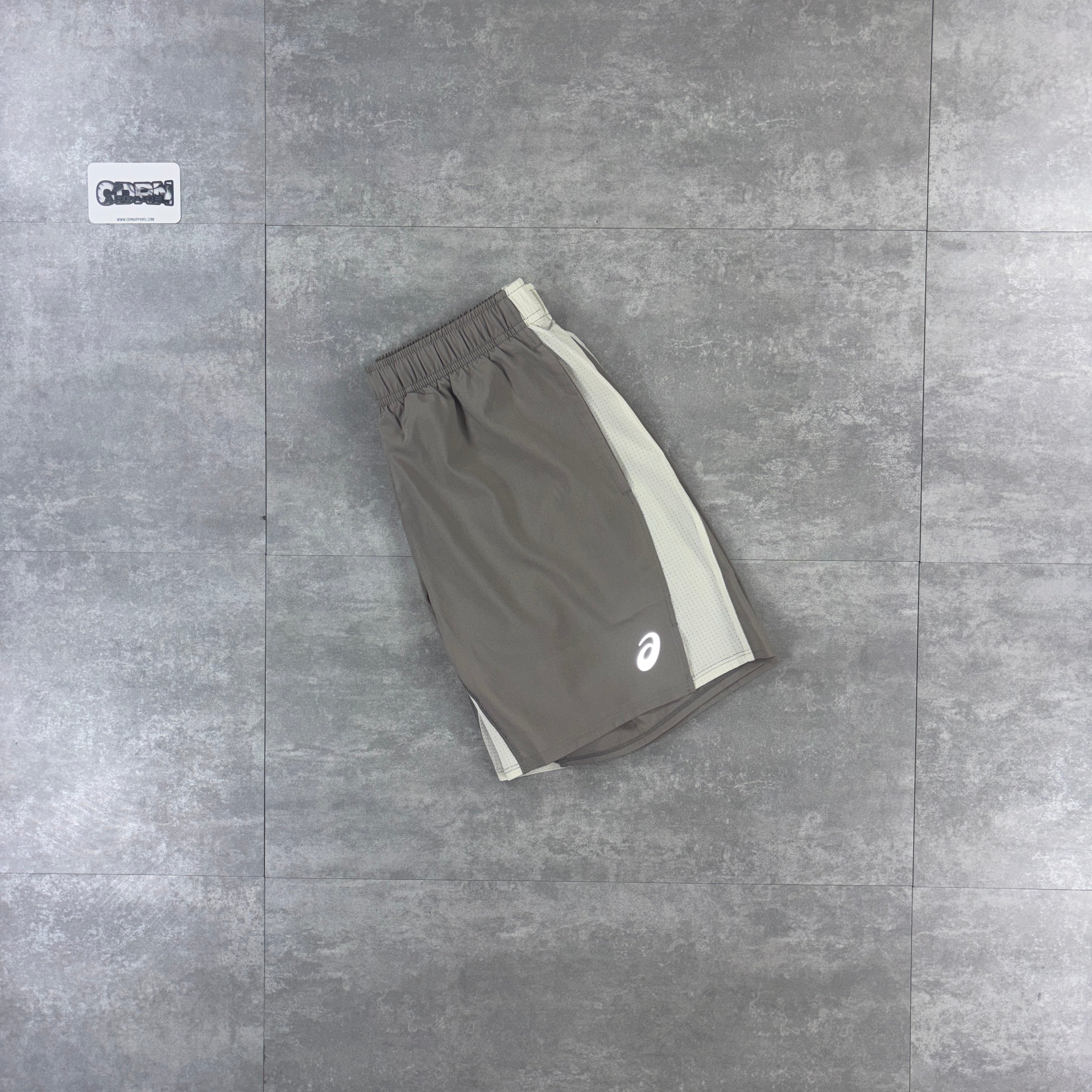 Asics Icon Windbreaker Jacket Moonrock & Moonrock Asics Colourblock Shorts Set