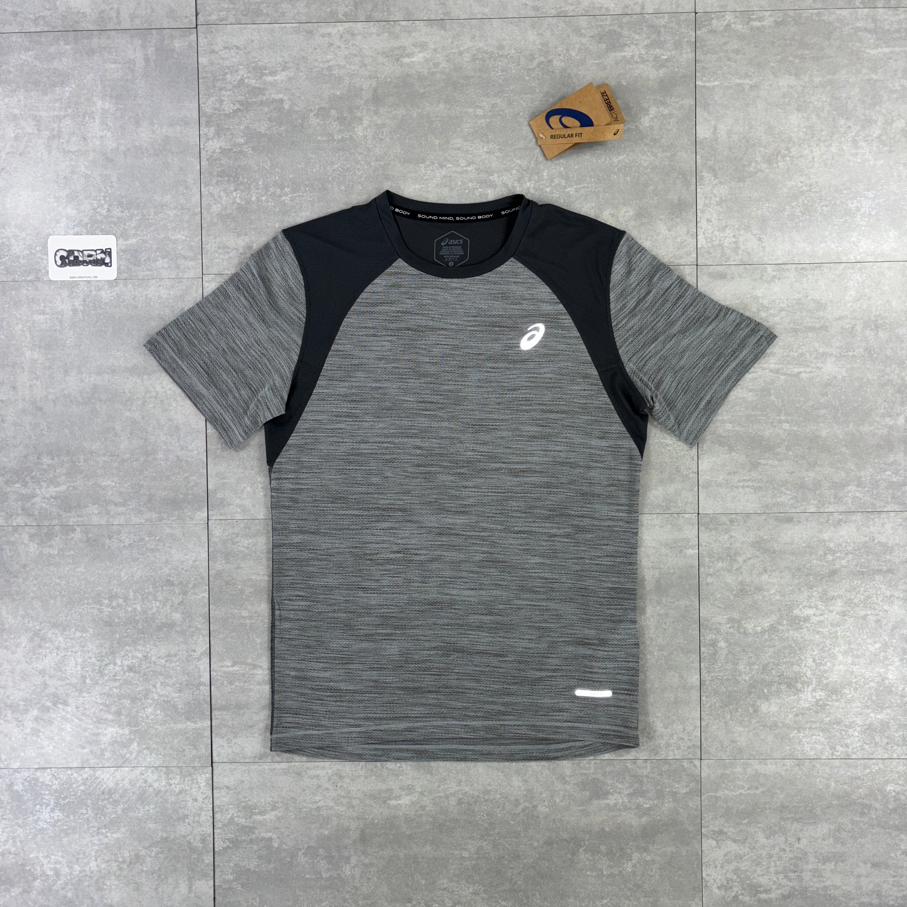 Asics Road Seamless T-Shirt Grey & Black Performance Shorts Set