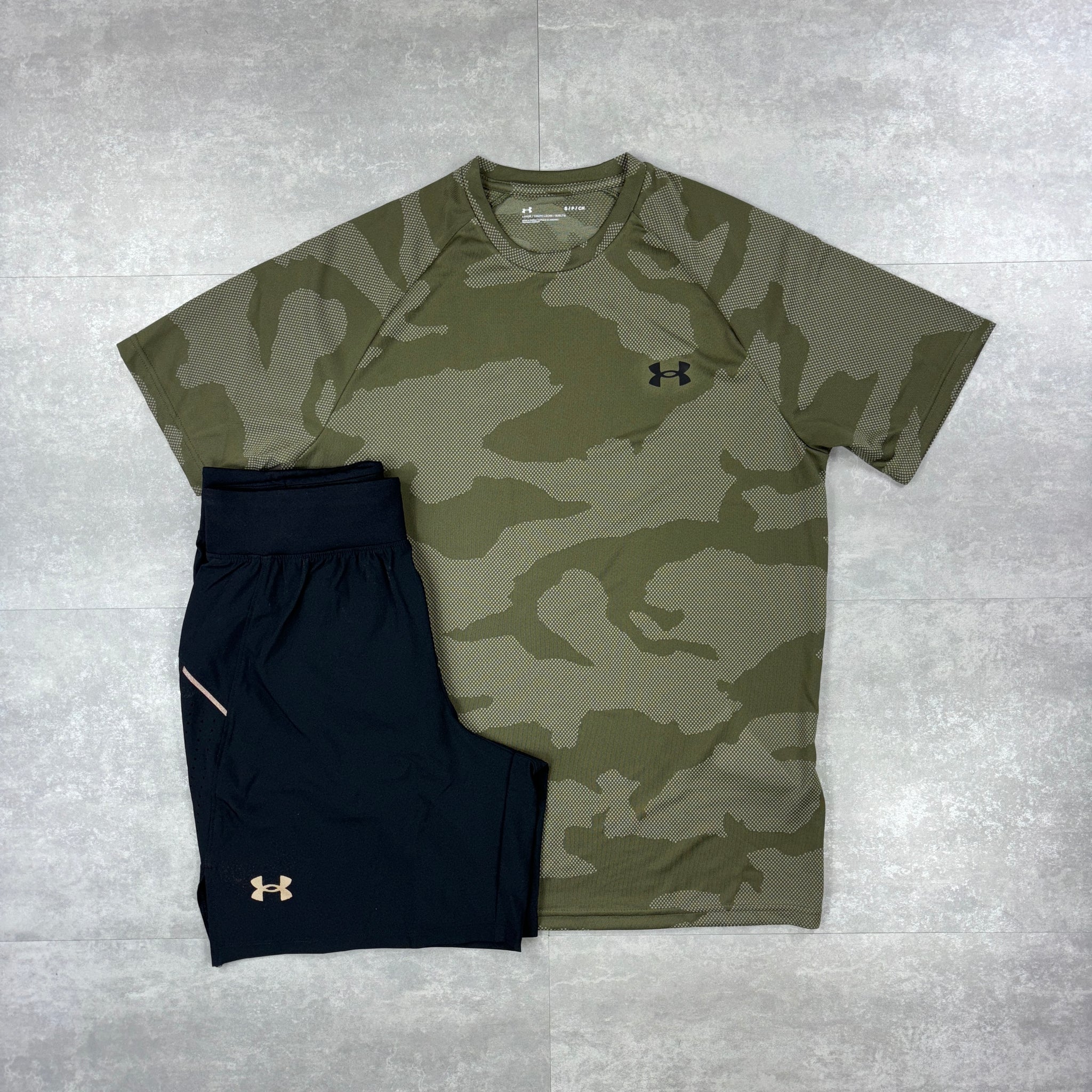 Under Armour Khaki Green Camo T-shirt & Black 7” Speed Pocket Shorts