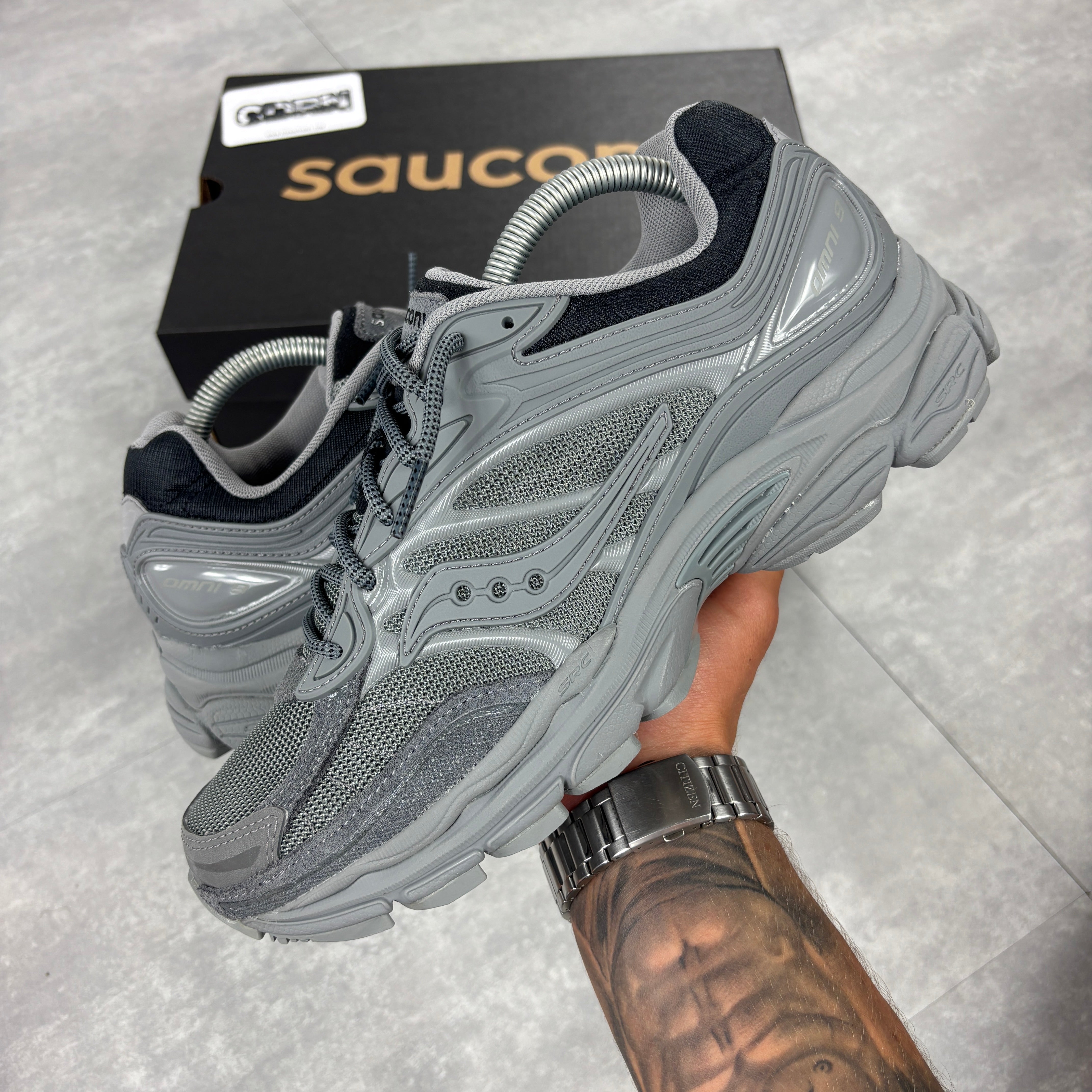 Saucony ProGrid Omni 9 OG Armour Grey