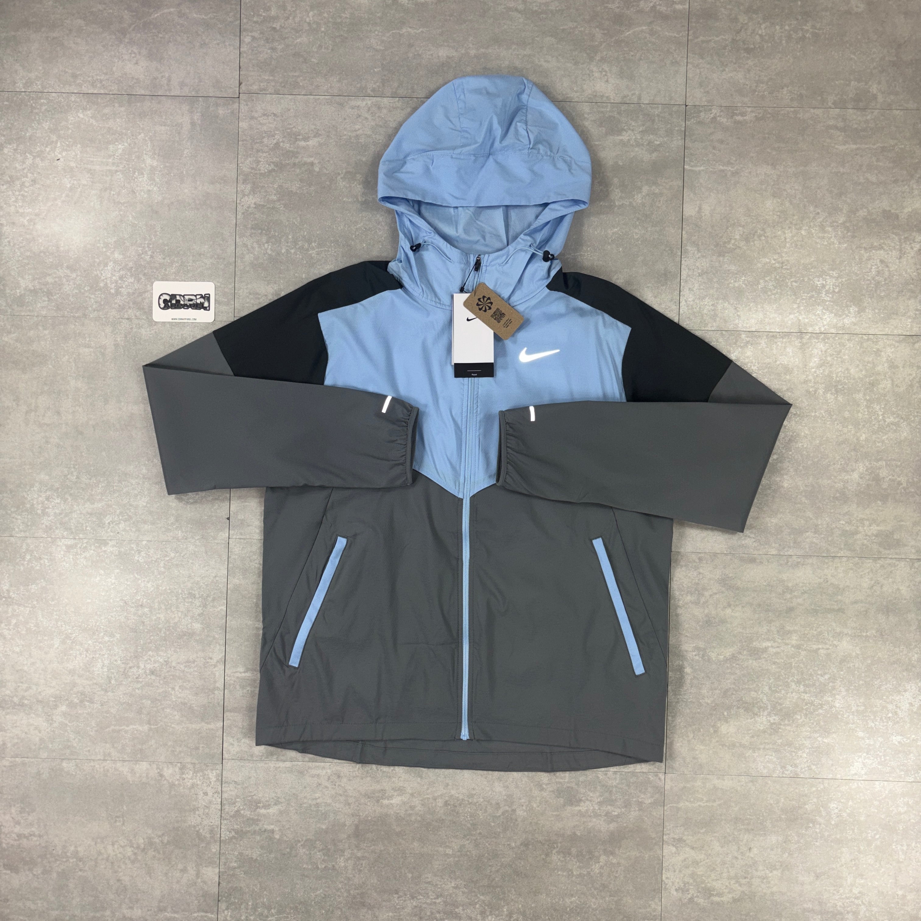 Nike Psychic Blue UV Windbreaker & Grey Flex Stride Shorts Set