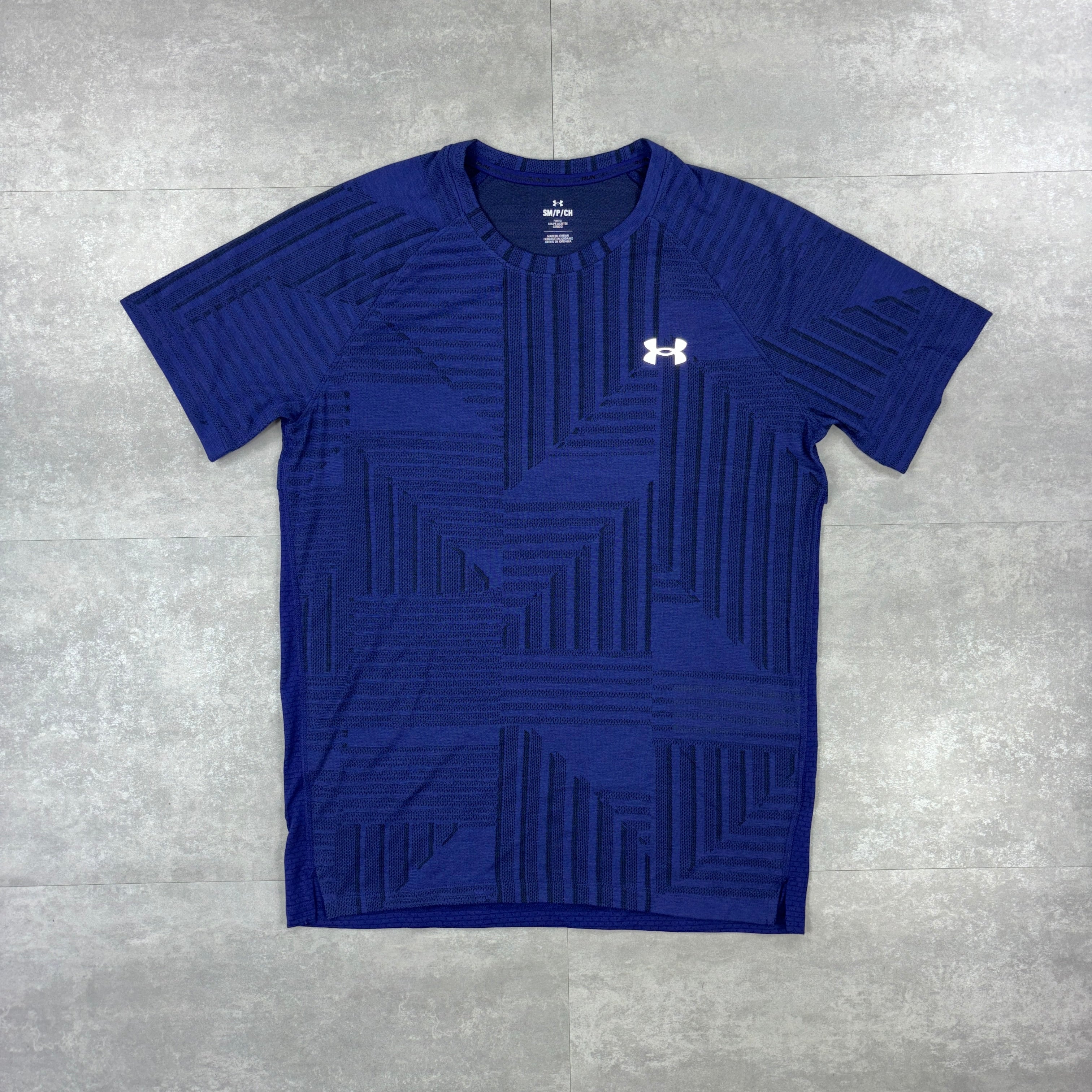 Under Armour Navy Vent T-Shirt & Black 7” Speed Pocket Shorts