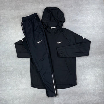 Nike Black Miler Repel Windbreaker & Black Phenom Pants Set