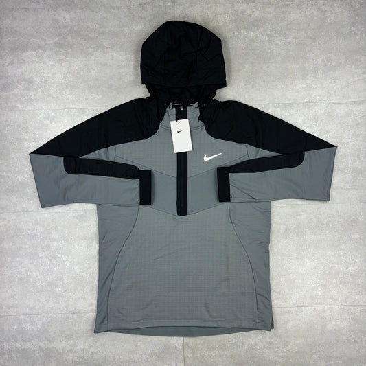 Nike Grey Performance 1/2 Zip Windbreaker & Black Phenom Pants Set