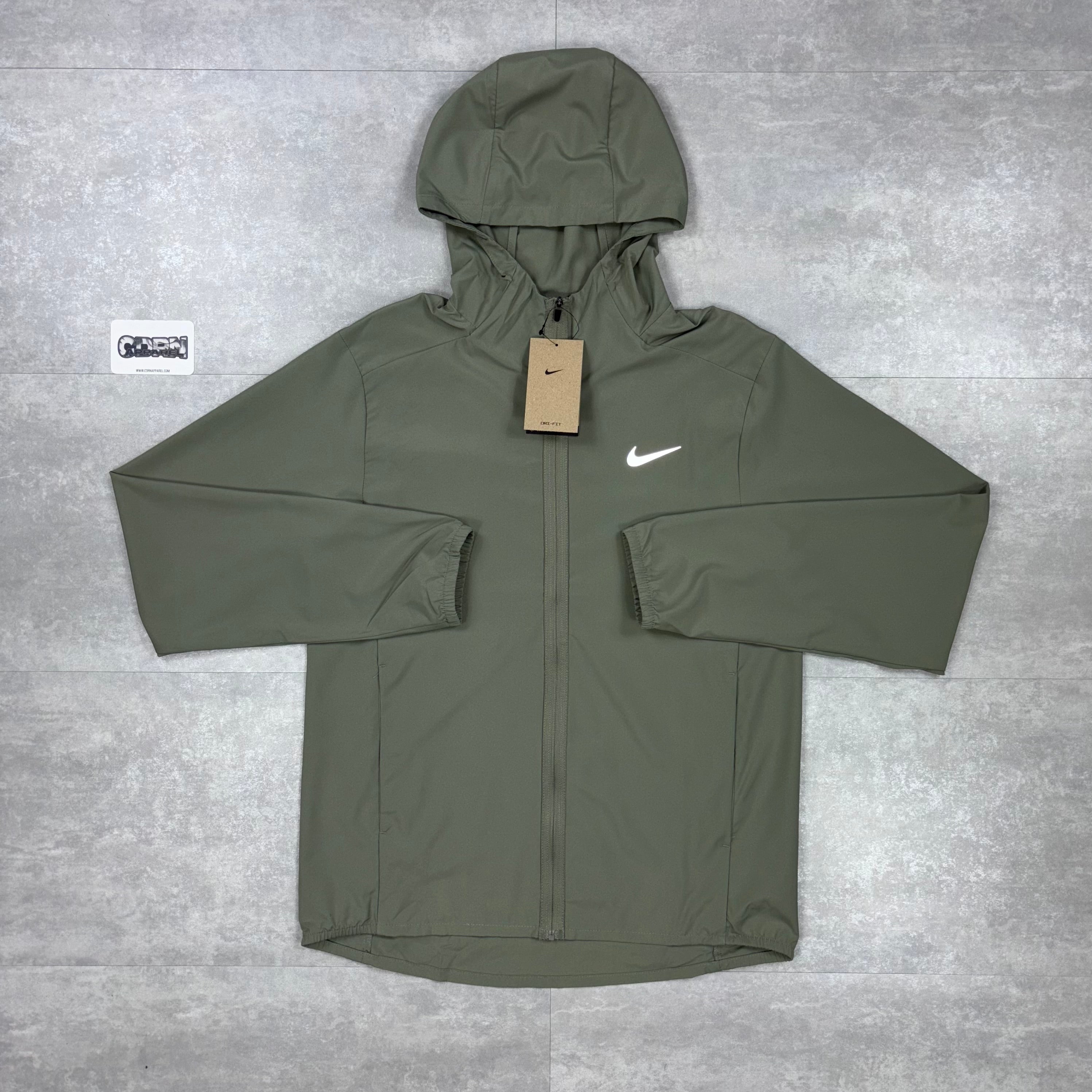 Nike Dri-Fit Form Windrunner Jacket Khaki & Khaki Nike Challenger Pants Set