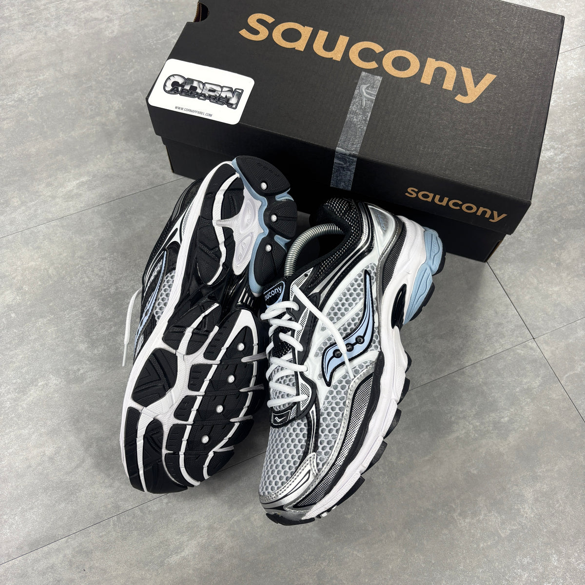 Saucony ProGrid Omni 9 Sky Bue