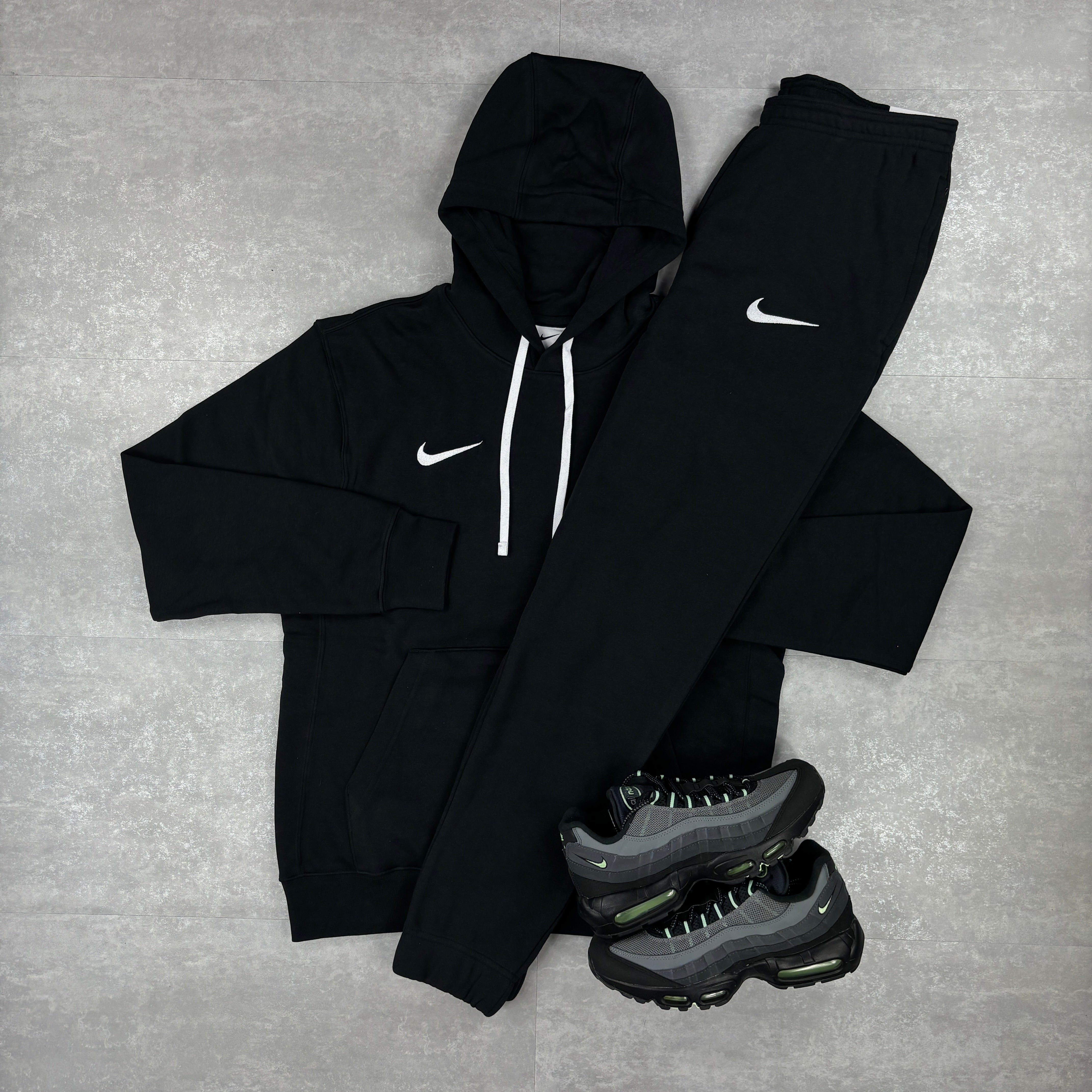 Nike Swoosh Hoodie - Black