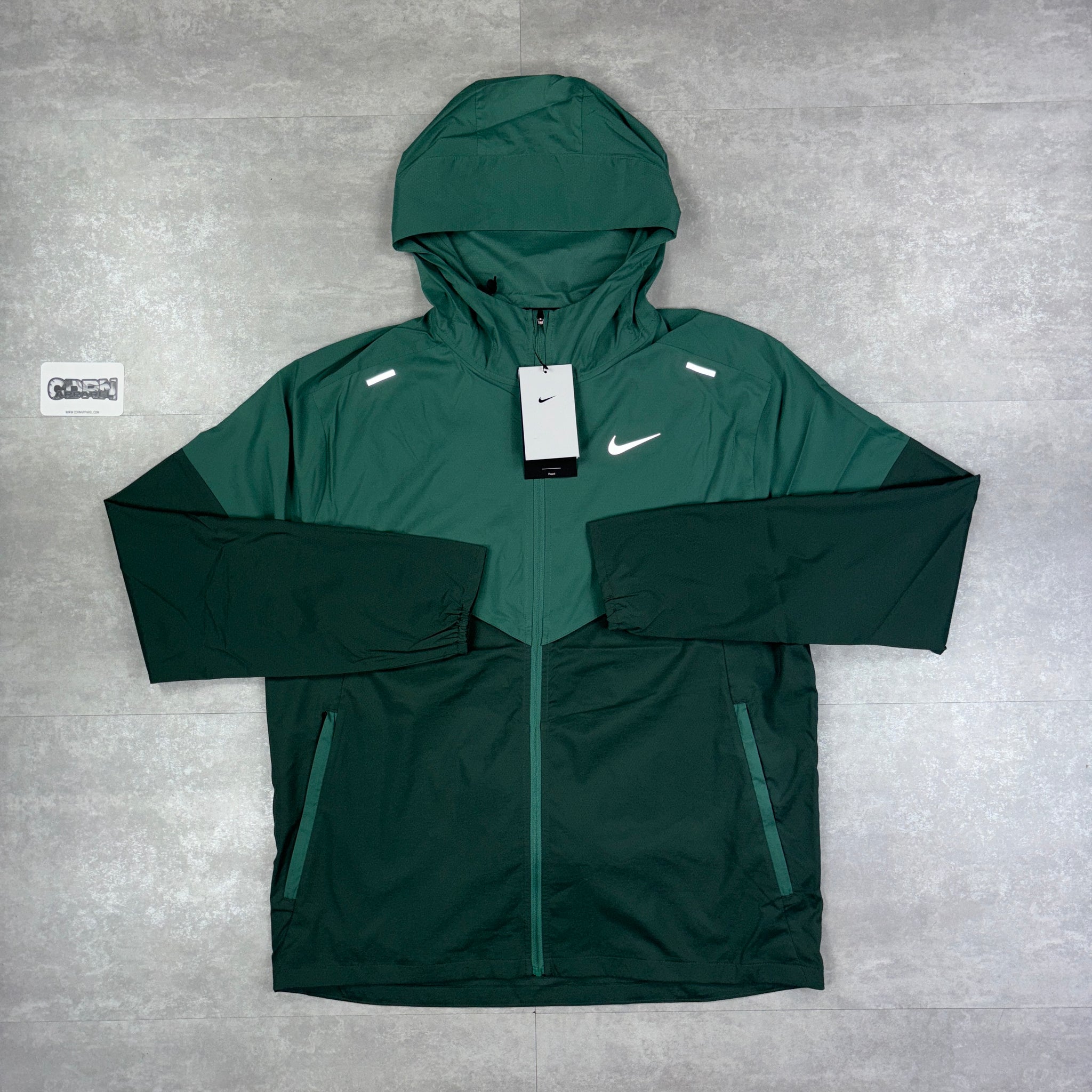 Nike UV Windbreaker Jacket - Vintage Green