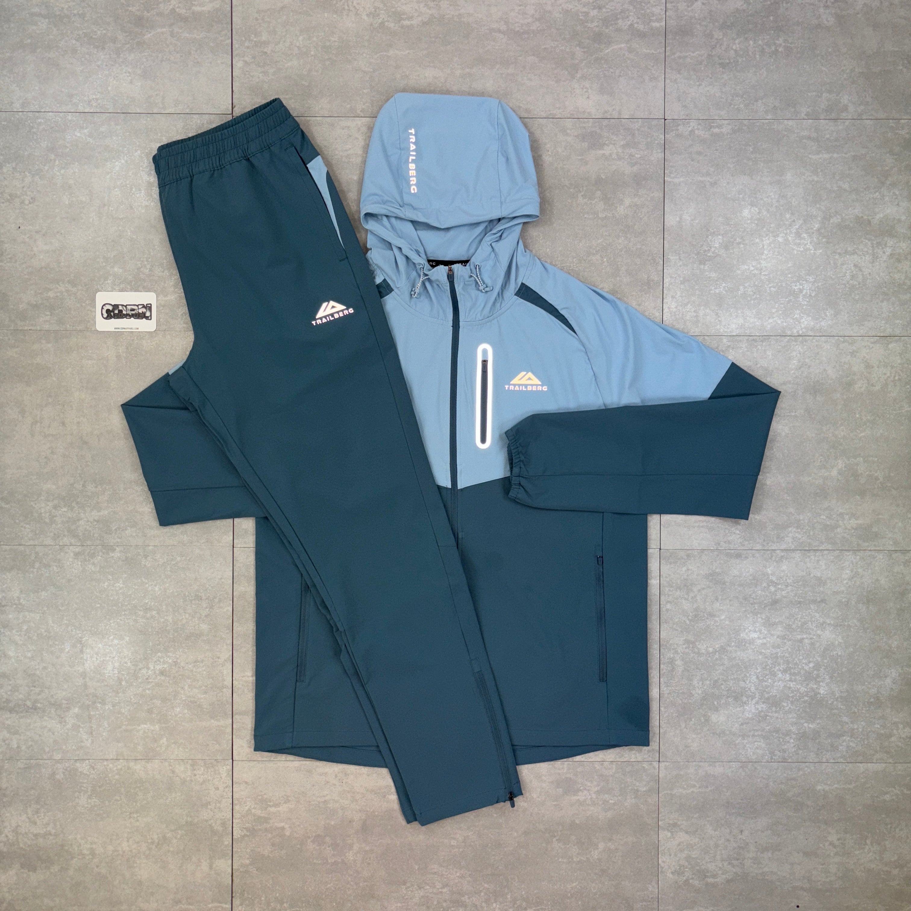 Trailberg AW25 Cloud Dove Blue Windbreaker & Dove Blue Cloud Pants Set