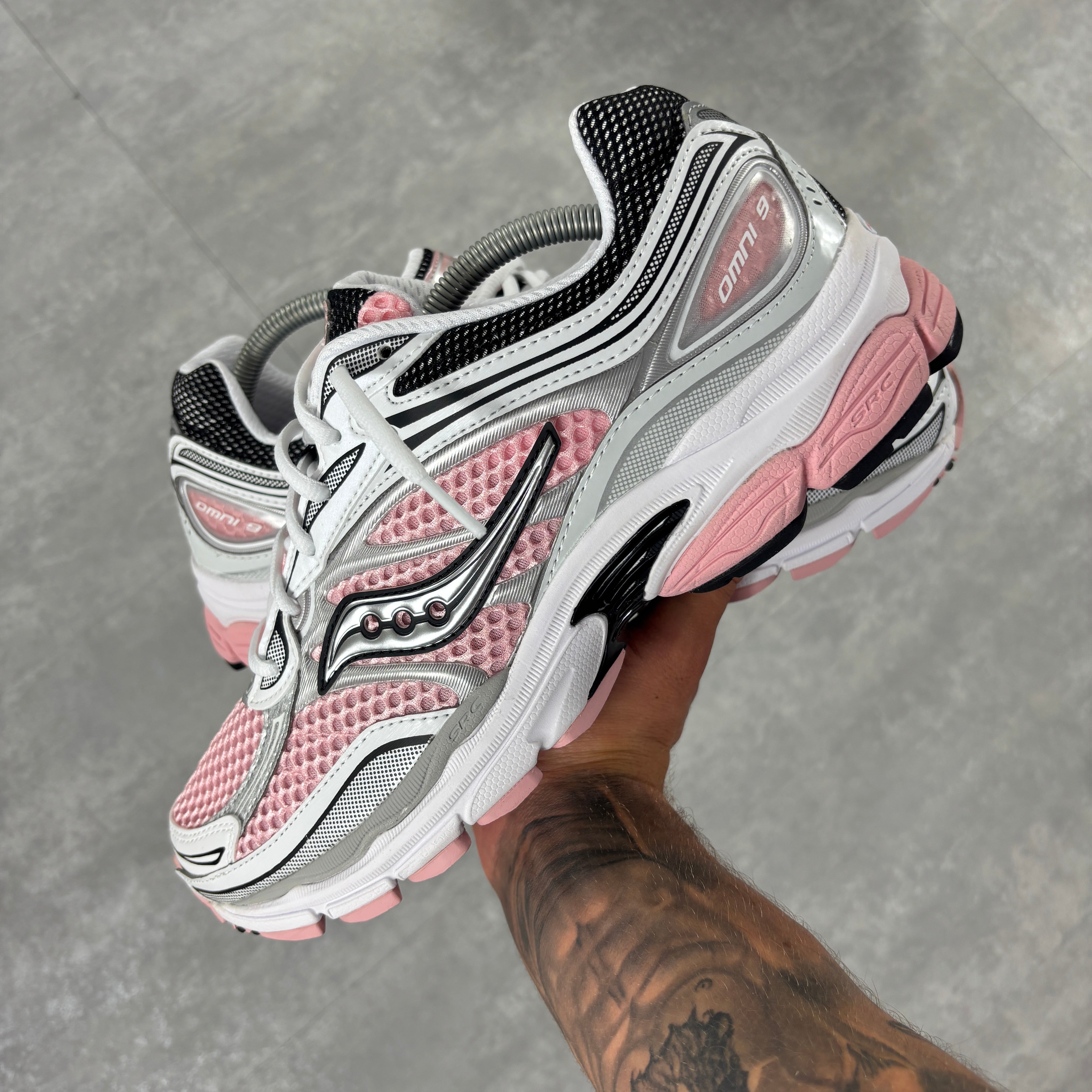 Saucony ProGrid Omni 9 Touch Pink