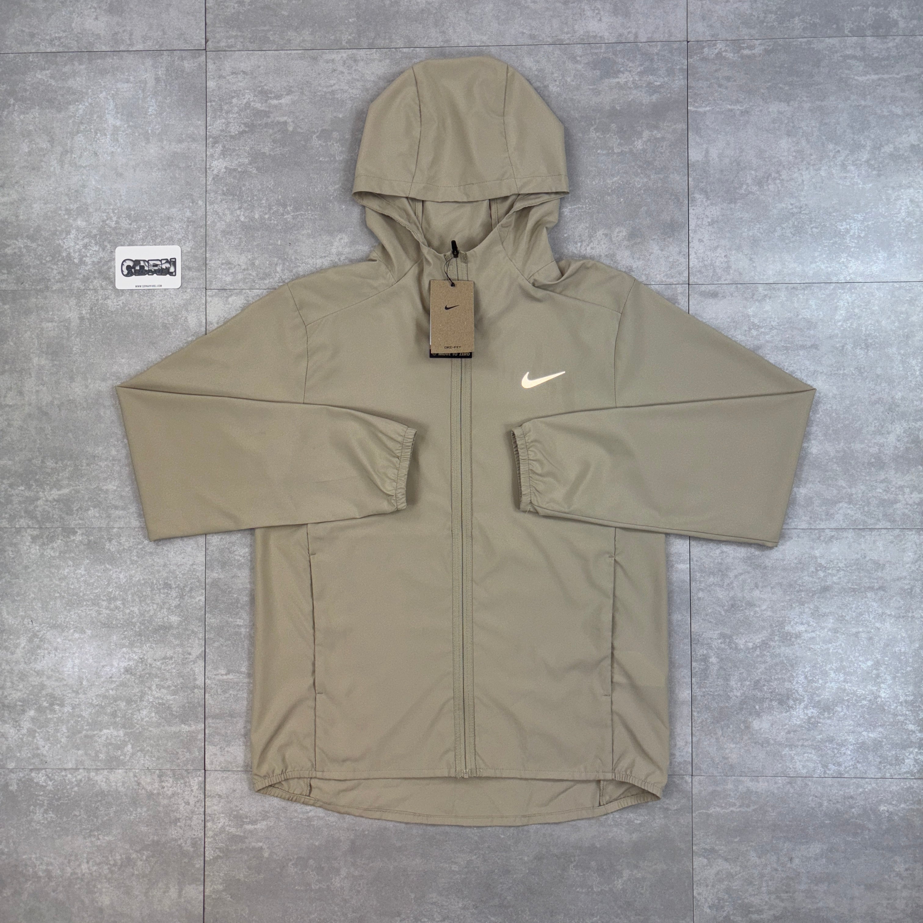 Nike Dri-Fit Form Windrunner Jacket Sandstorm & Black Nike Phenom Pants Set