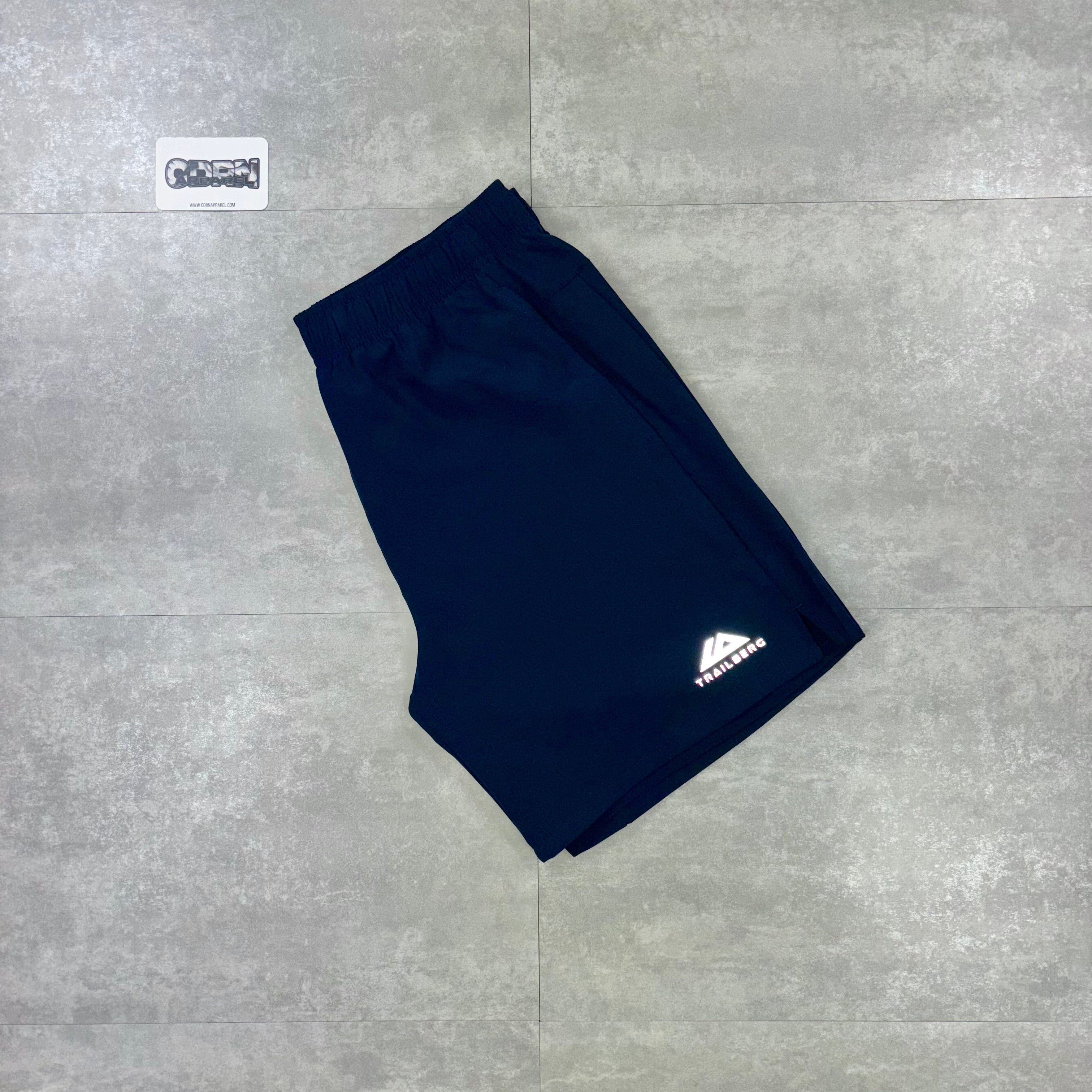 Trailberg Crest 2.0 Shorts - Navy Blue