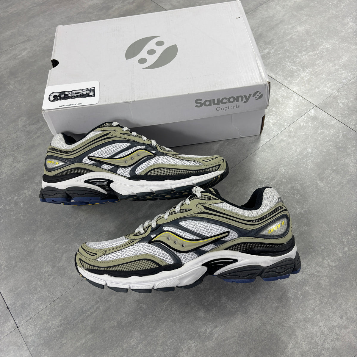Saucony ProGrid Omni 9 Volt Navy