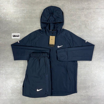 Nike Miler Armoury Navy Repel Windbreaker & 7” Nike Challenger Shorts