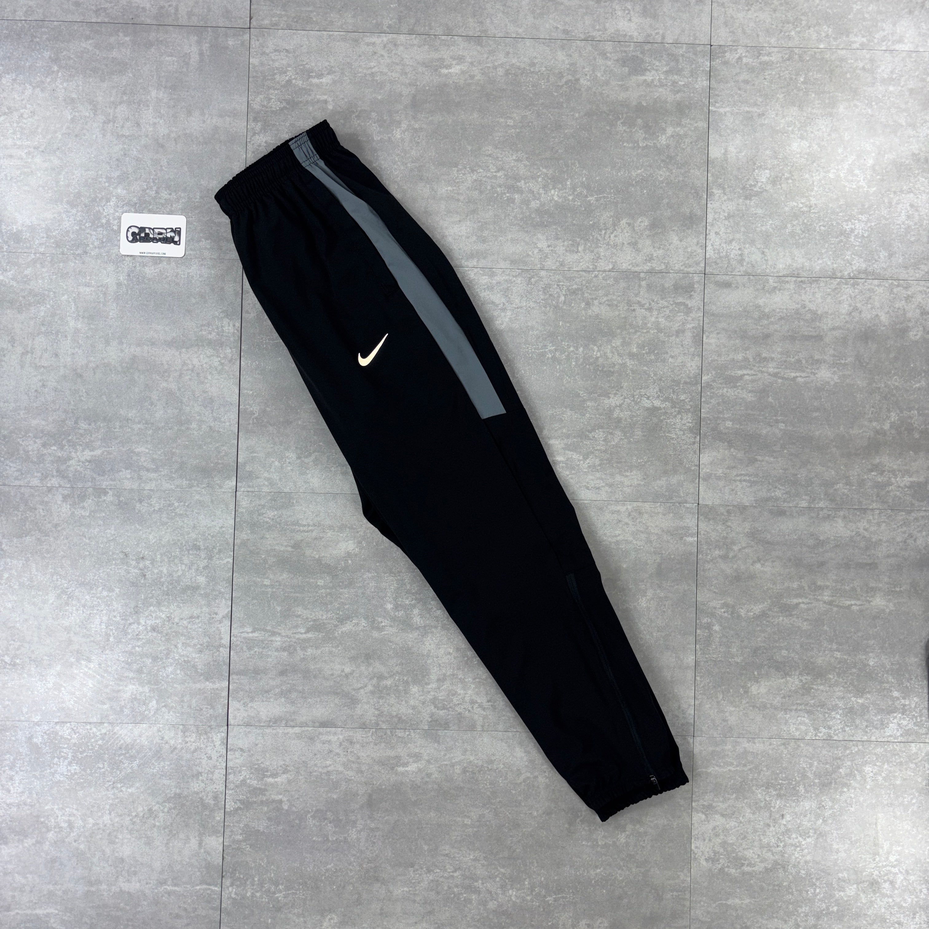 Nike Black / Grey Miler Repel Windbreaker Jacket & Black / Grey Challenger Pants Set