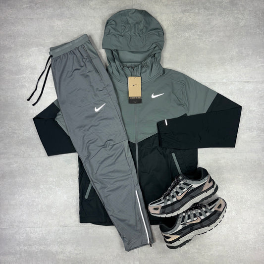 Nike UV Windbreaker Grey/Black & Grey Phenom Pants