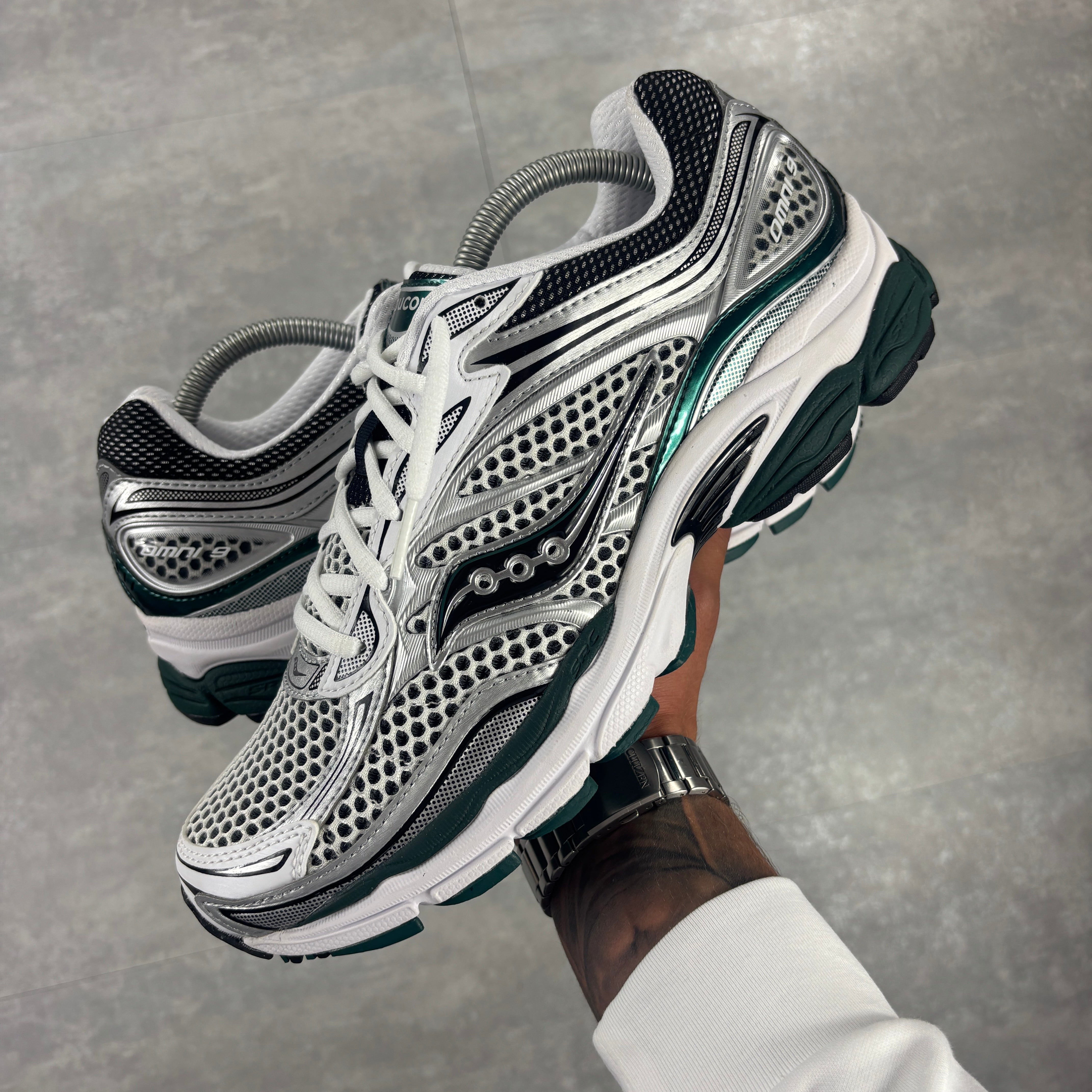 Saucony Omni 9 Pine Green