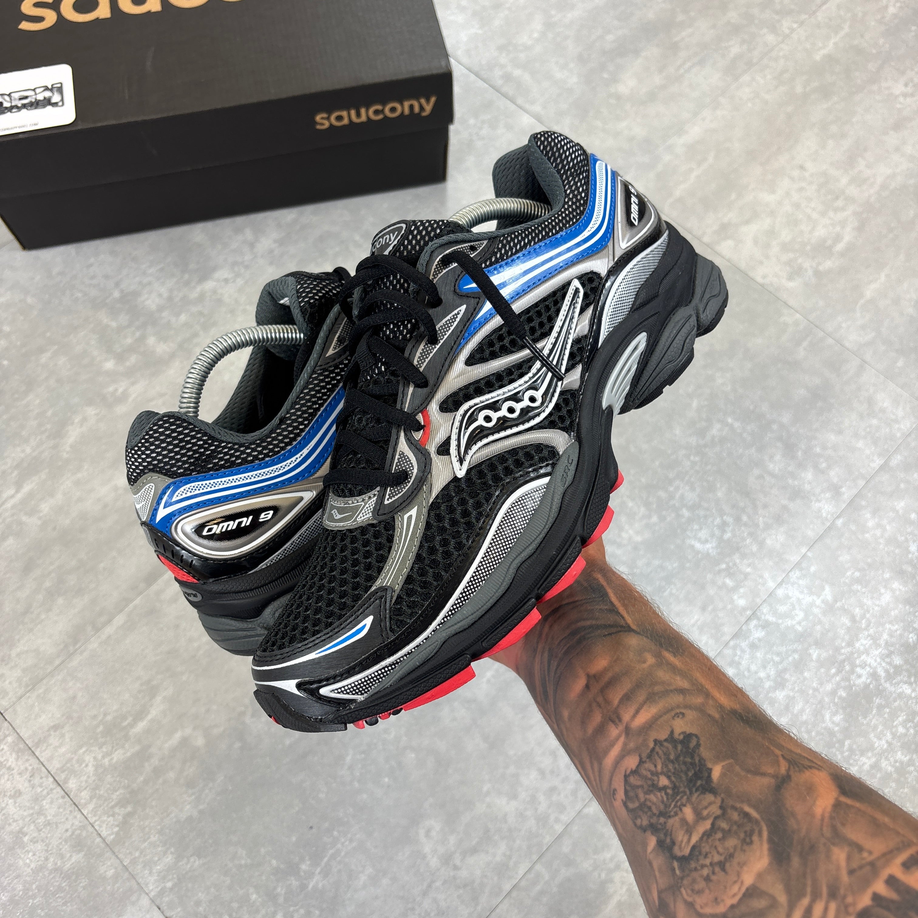 Saucony Pro Grid Omni 9 Black Multi