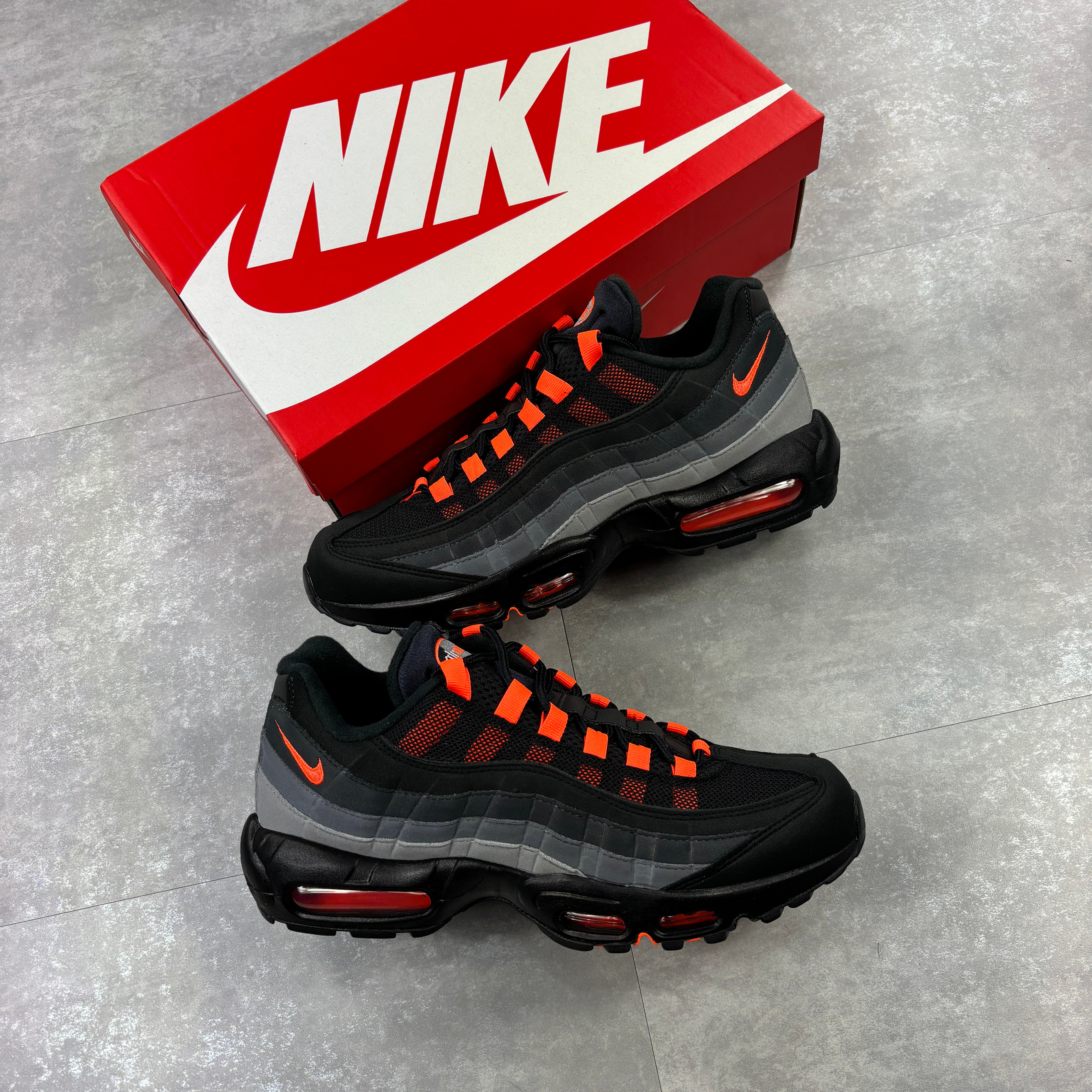 Nike AIRMAX 95 - Hyper Crimson