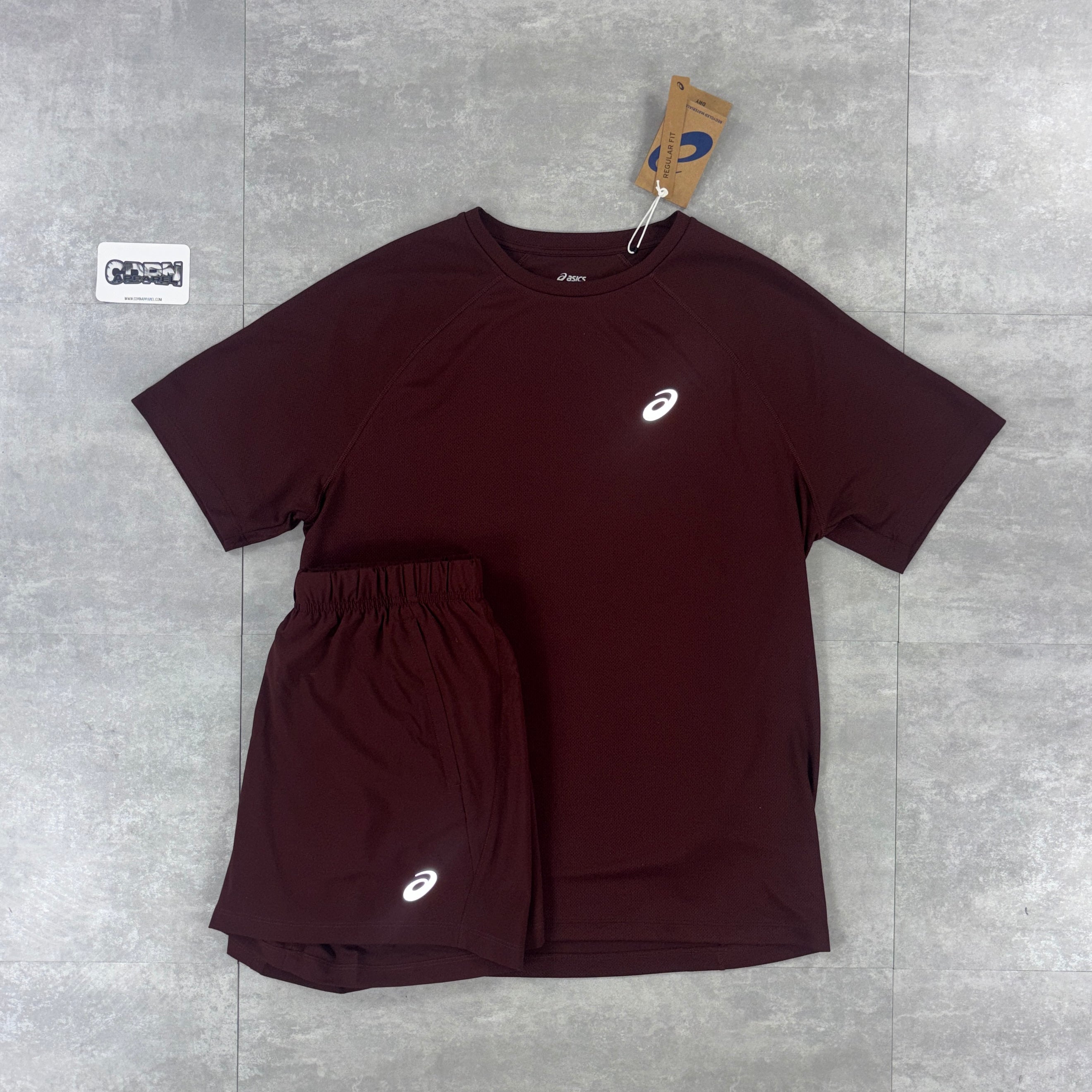 Asics Core T-Shirt Maroon & Maroon Performance Shorts Set