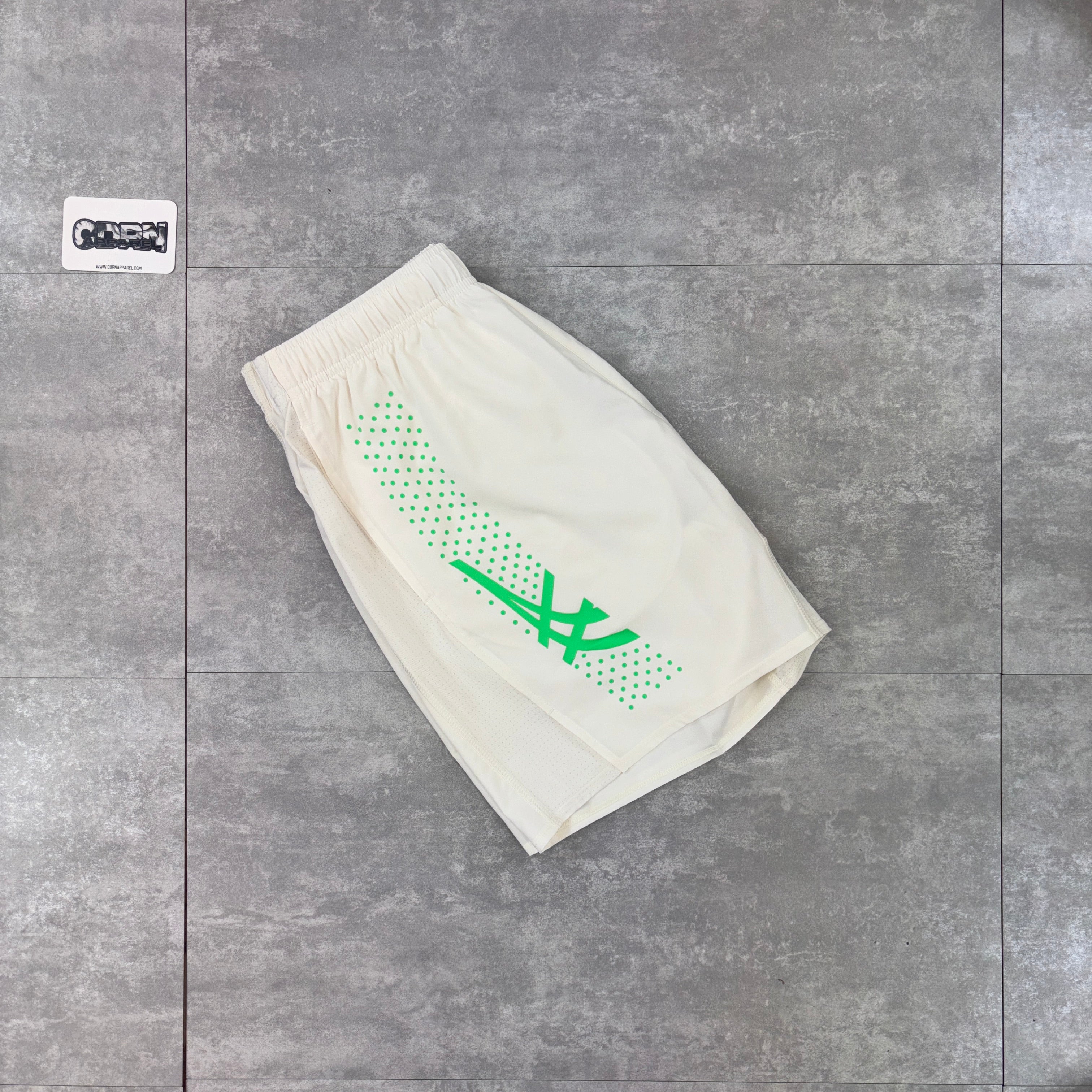 Asics Icon Performance Shorts - Cream / Vital Green