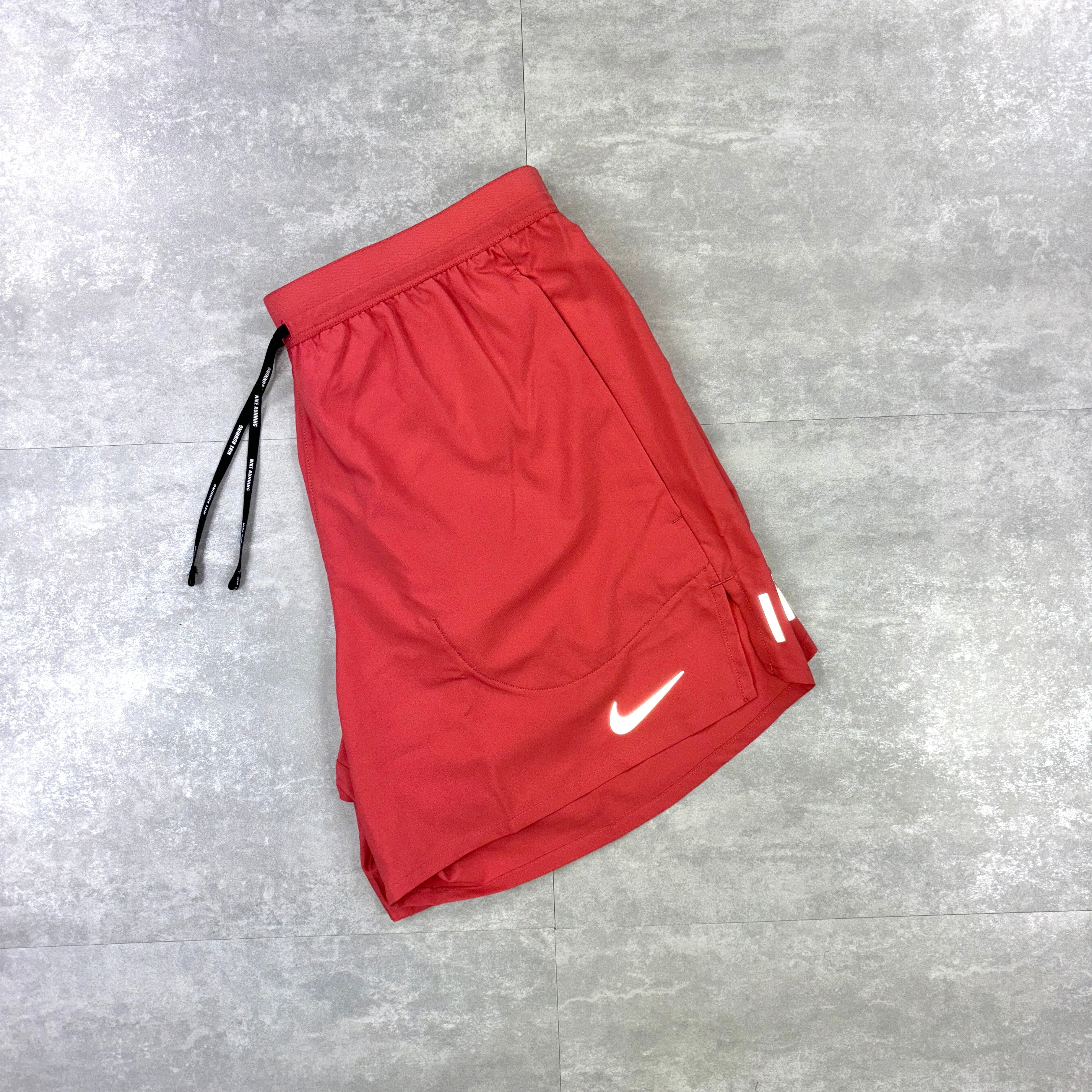 Nike Flex Strides 5” Shorts - Adobe