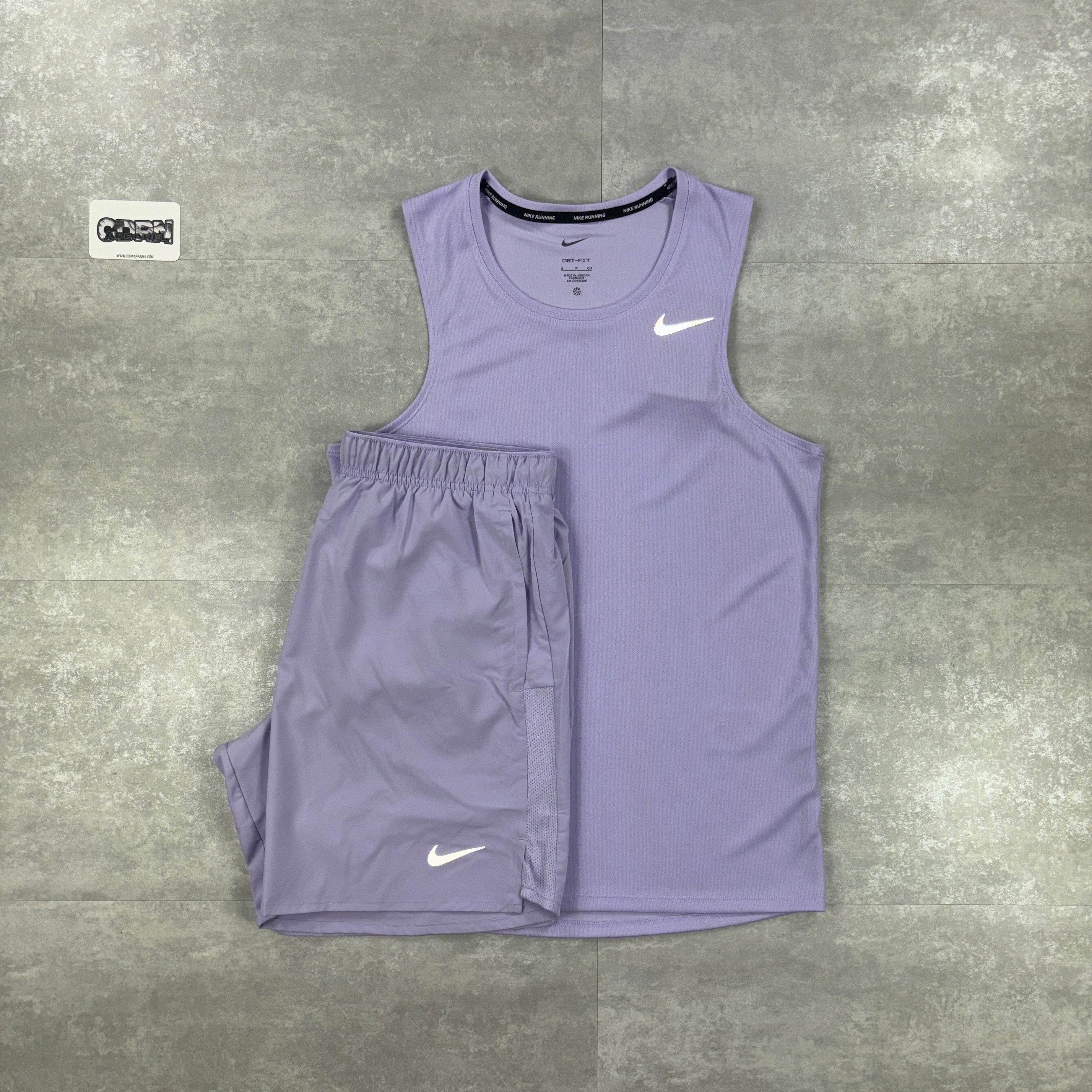 Nike Challenger Shorts - Lavender