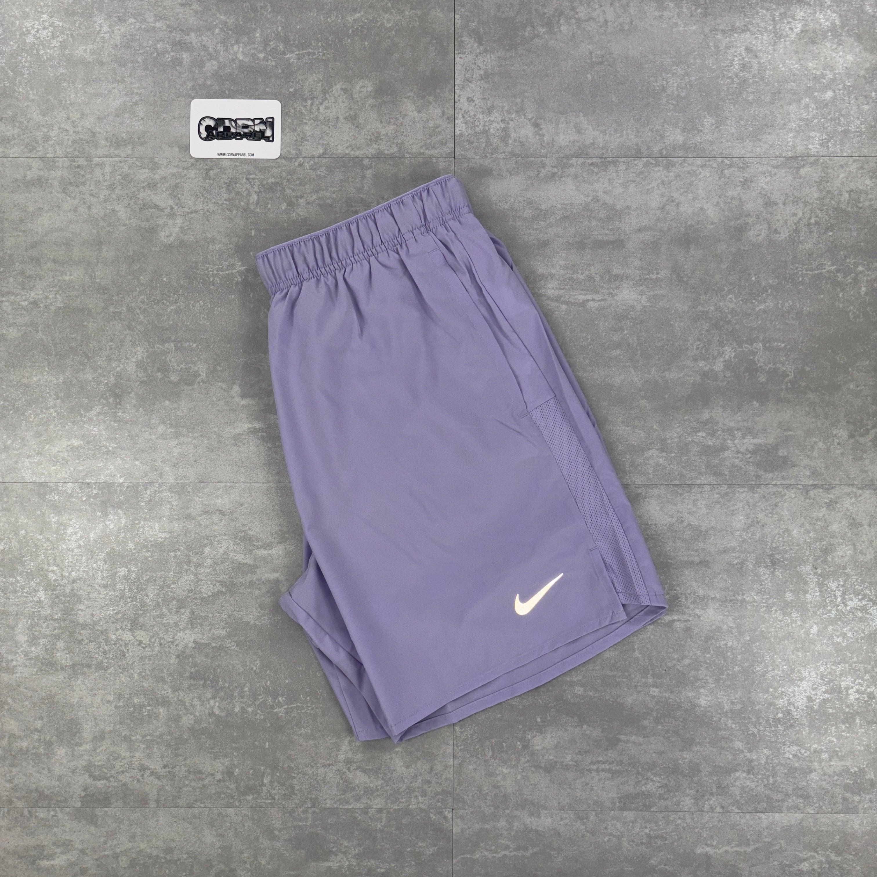 Nike Challenger Shorts - Lavender